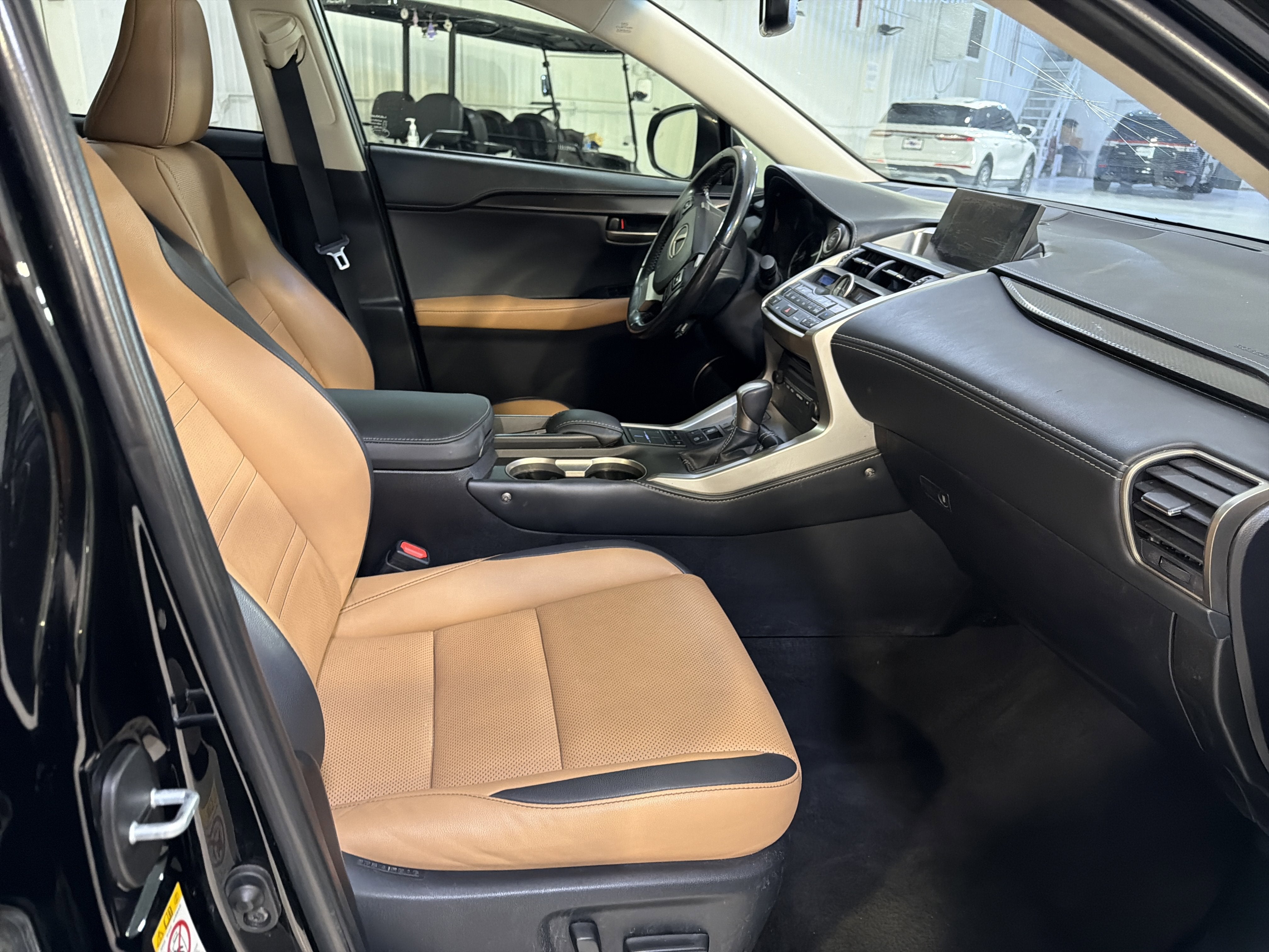 2015 Lexus NX 200t 200t