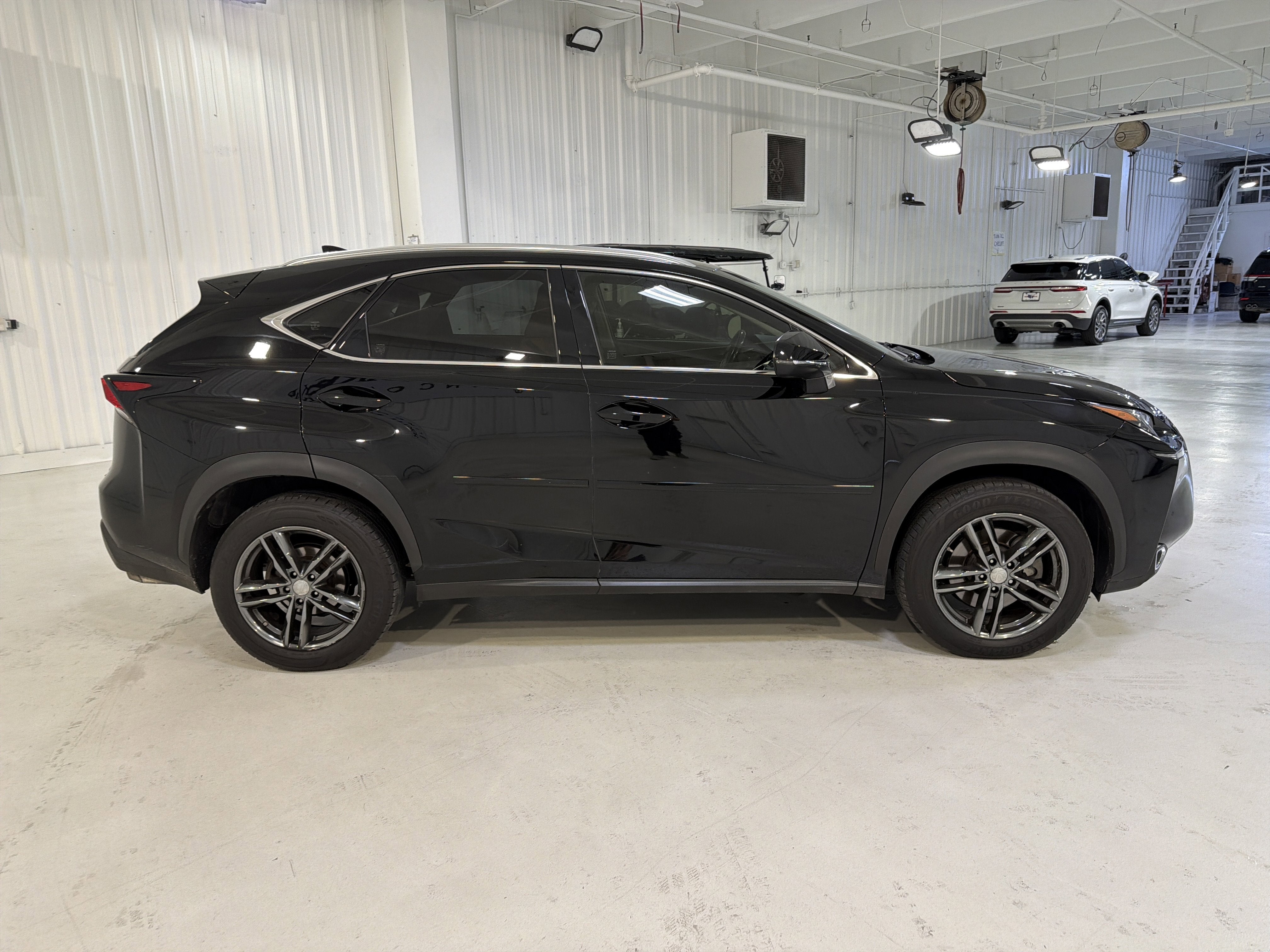 2015 Lexus NX 200t 200t