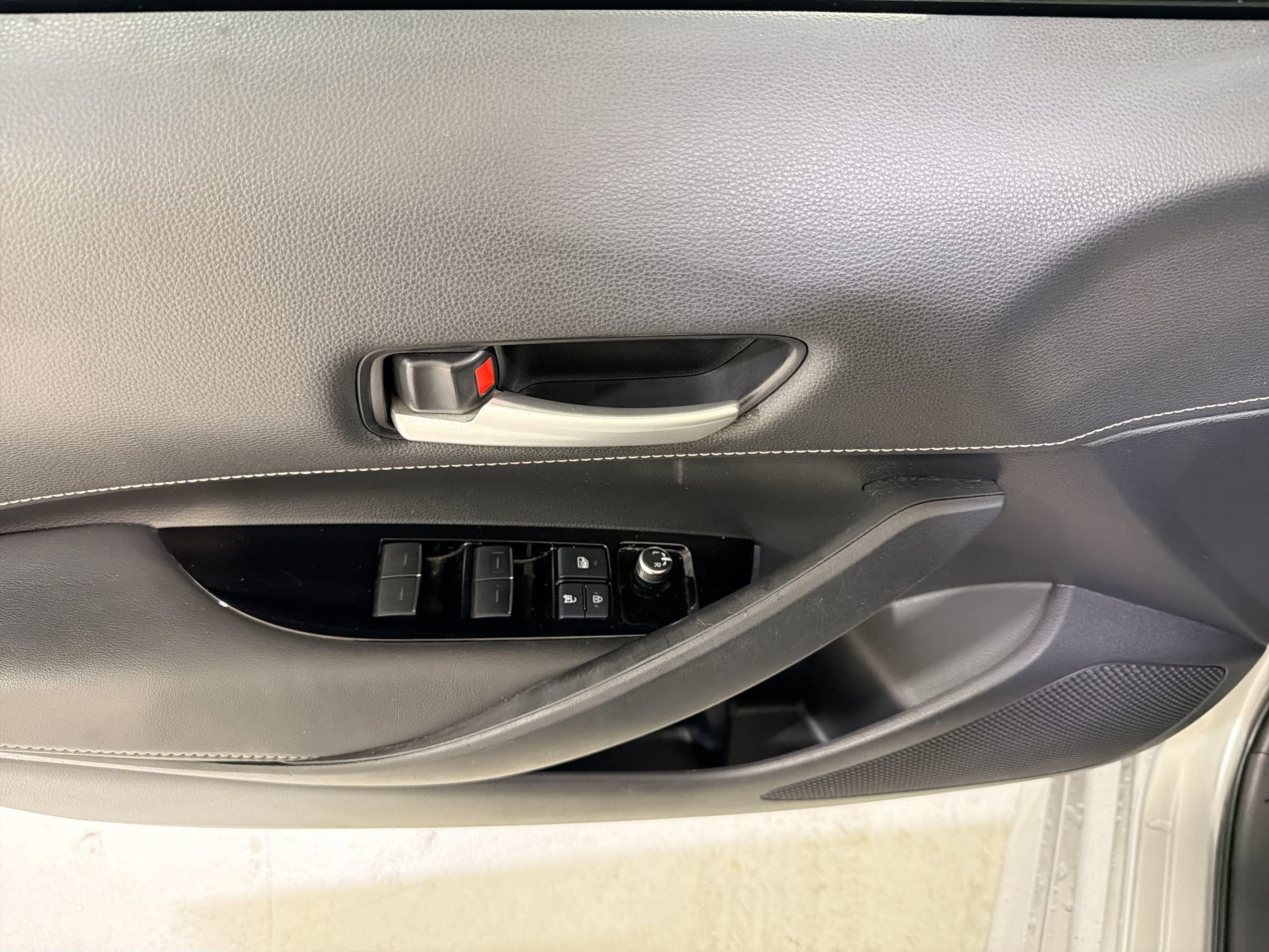 2019 Toyota Corolla Hatchback SE