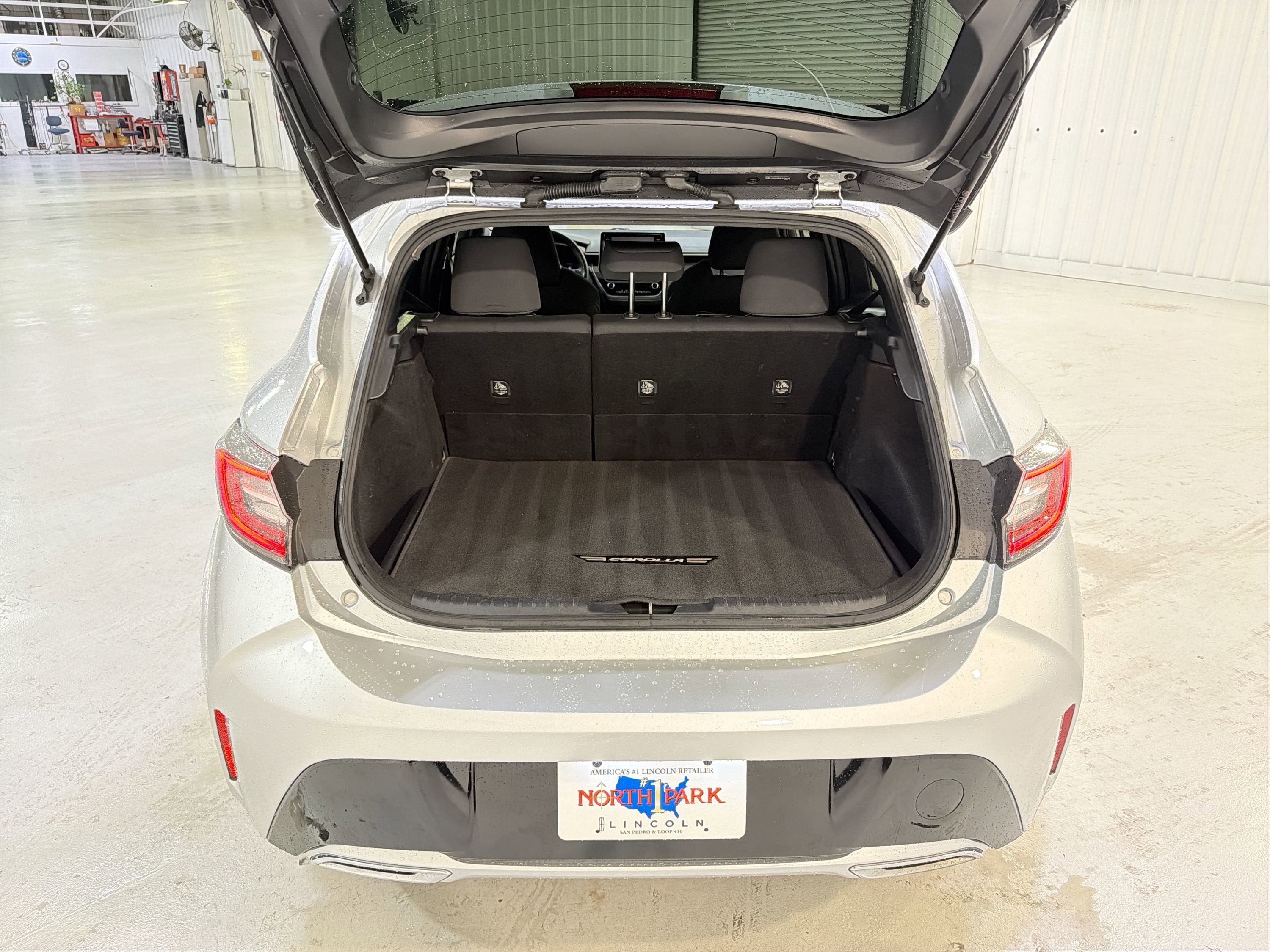 2019 Toyota Corolla Hatchback SE