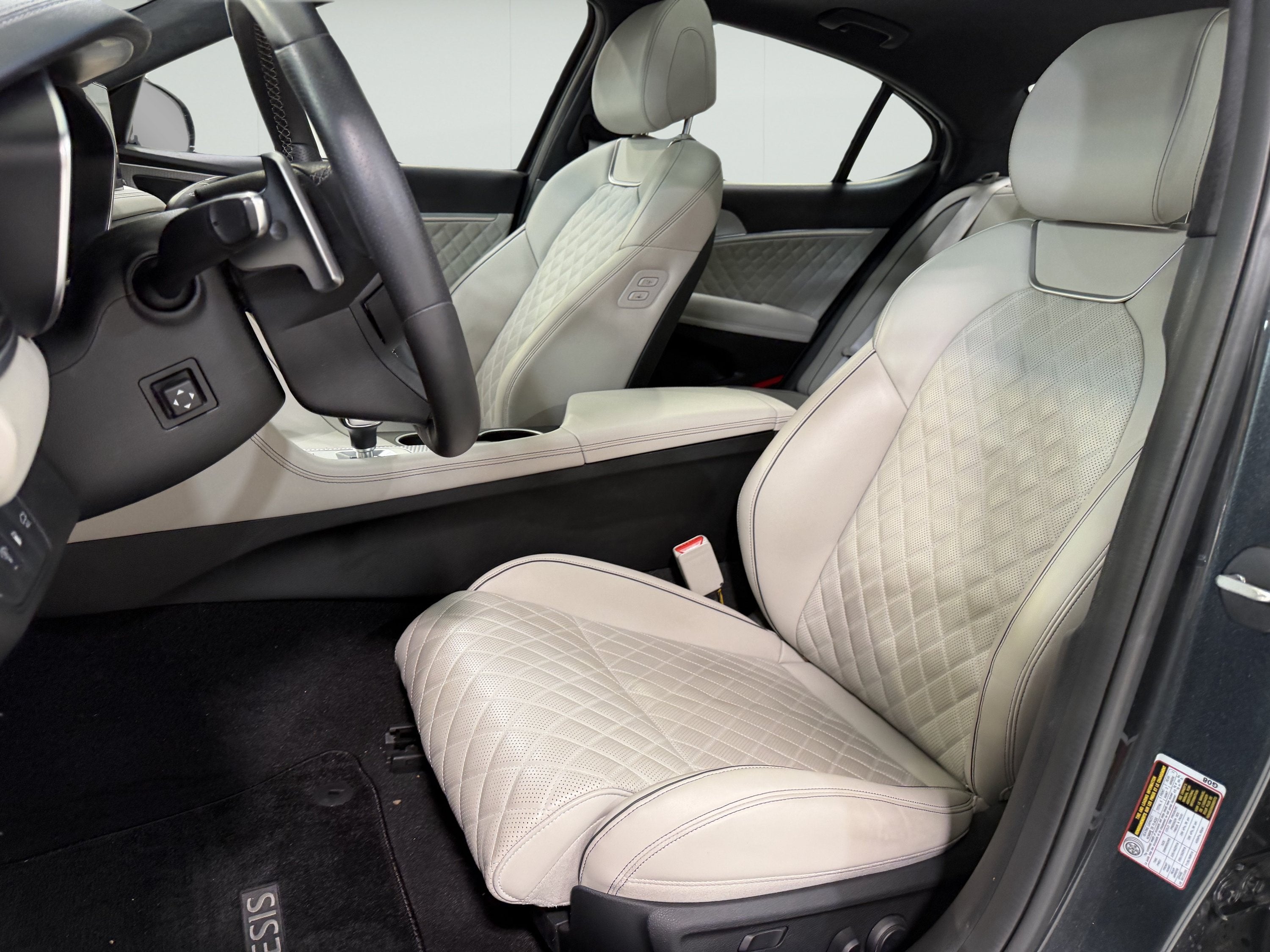 2023 Genesis G70 3.3T