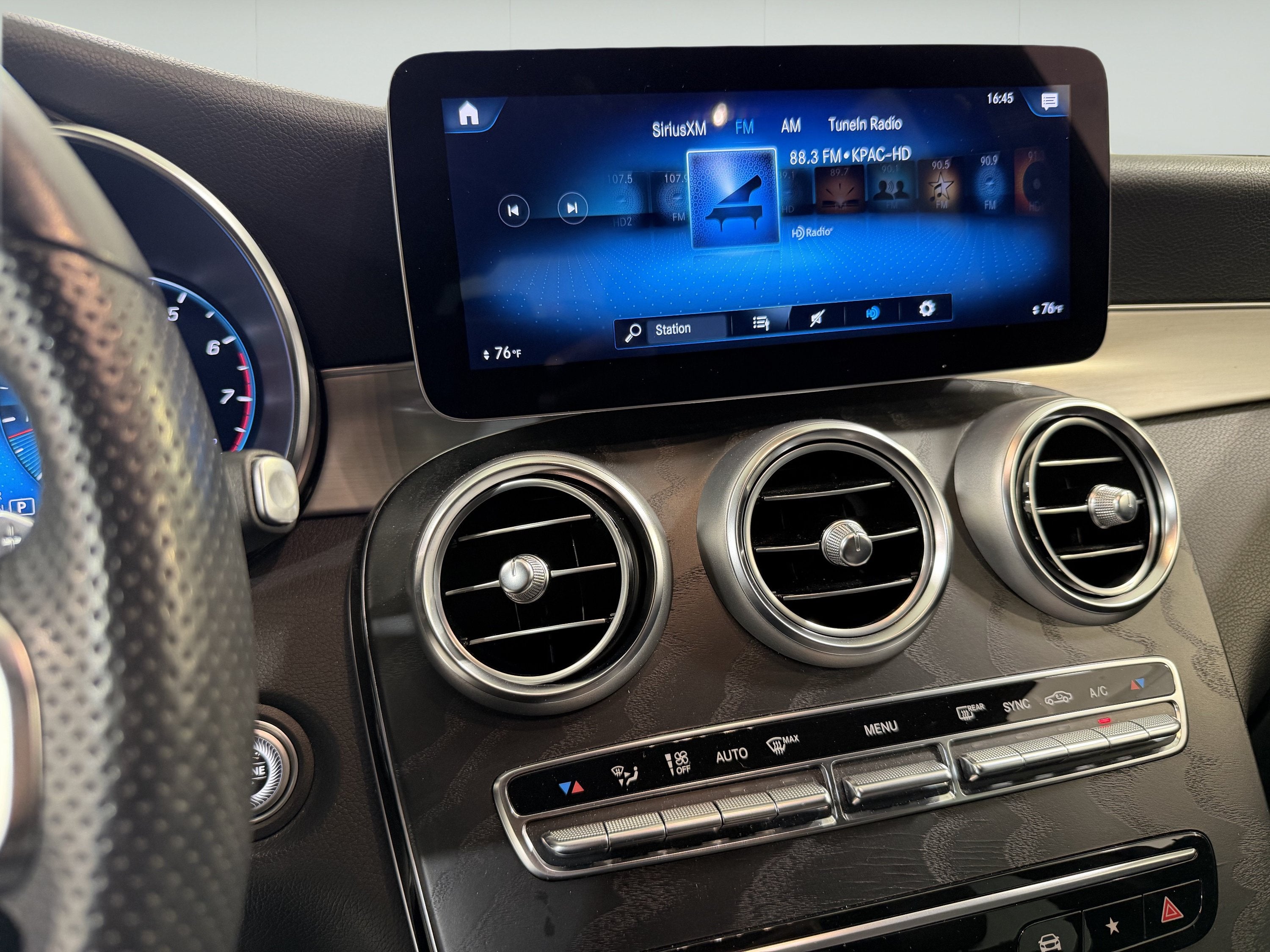 2022 Mercedes-Benz GLC GLC 300