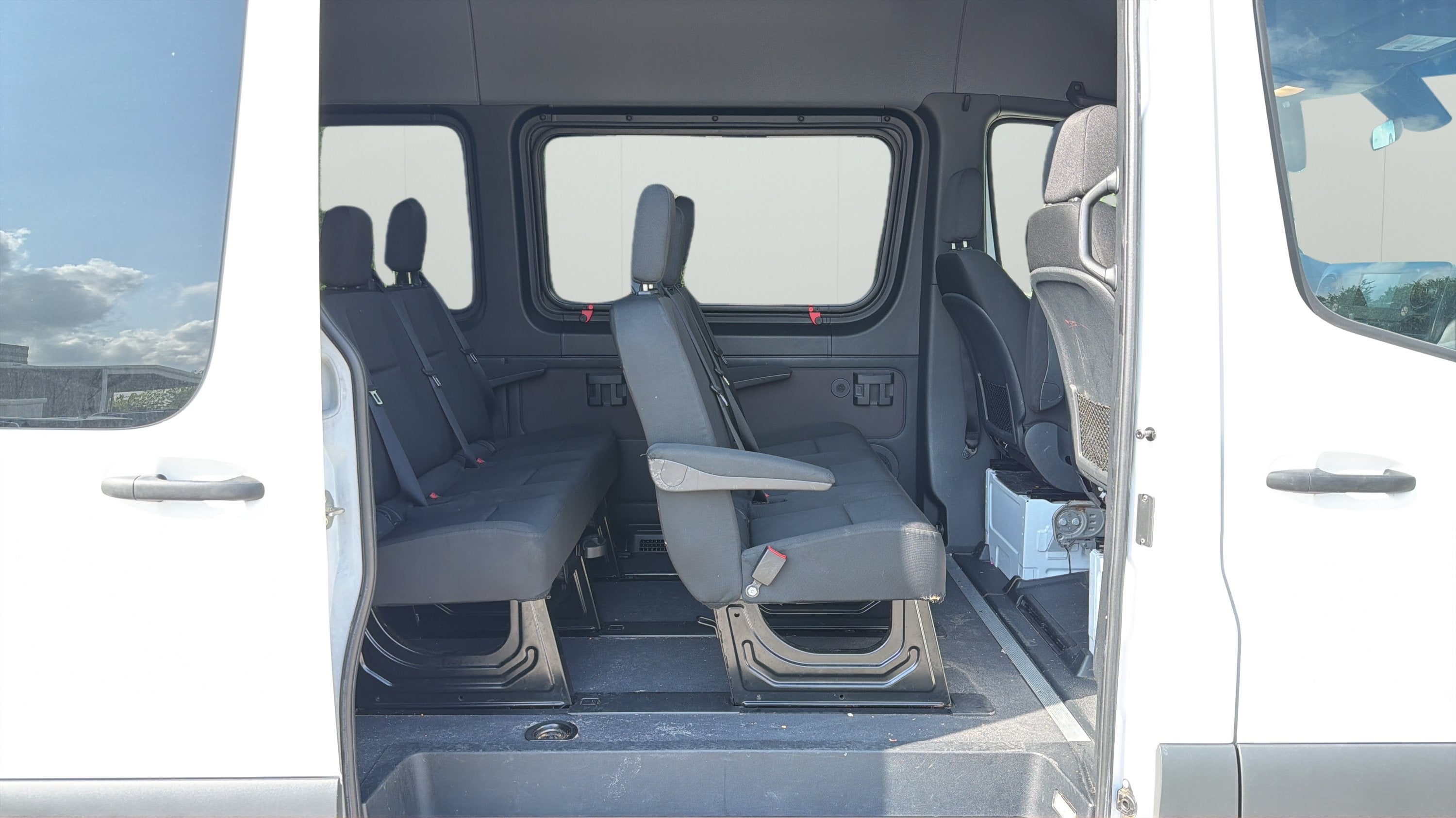 2024 Mercedes-Benz Sprinter Passenger Van HIgh Roof 2500 Standard Roof I4 Diesel 144" RWD