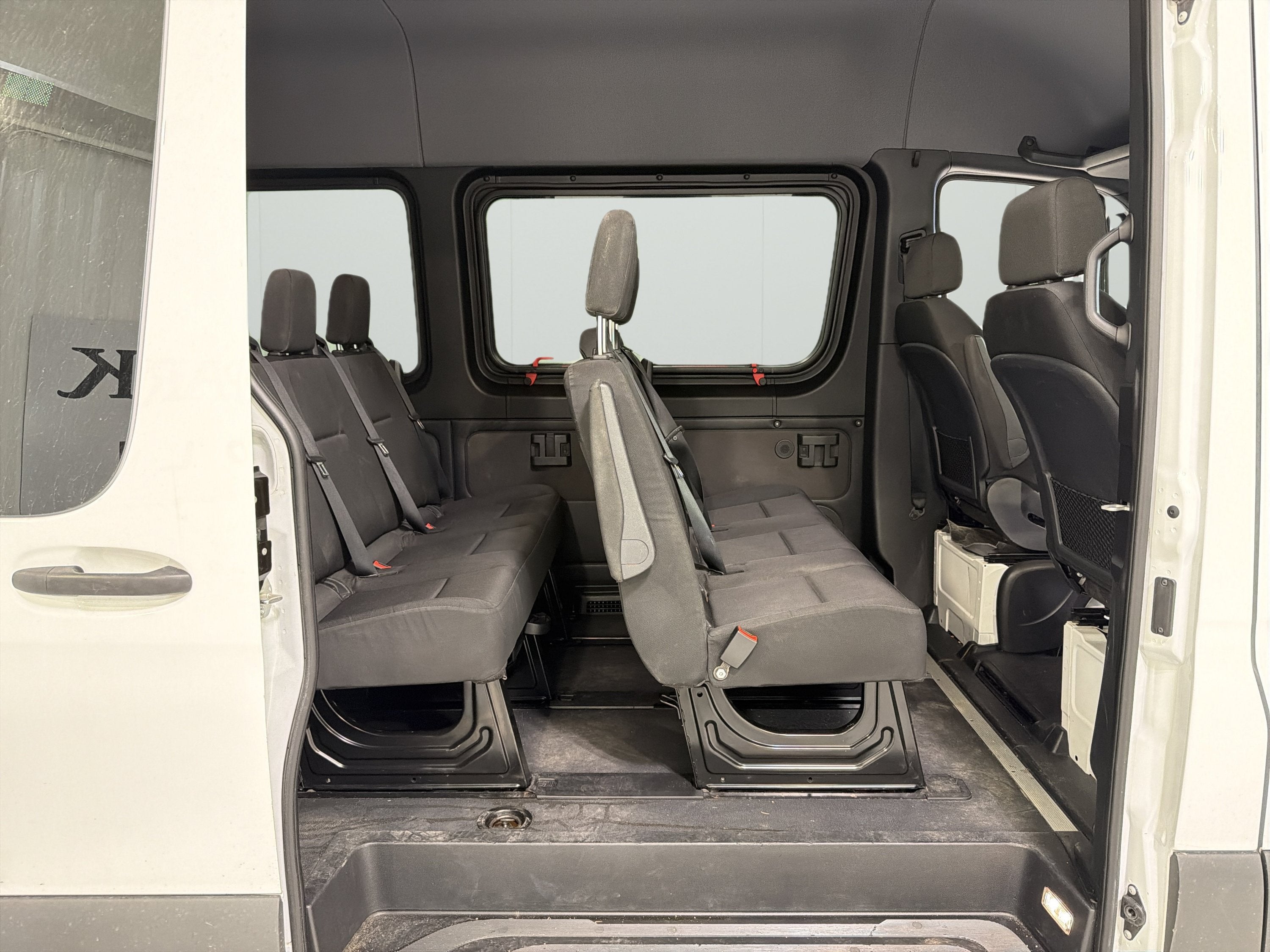 2025 Mercedes-Benz Sprinter Passenger Van Passenger 144 WB