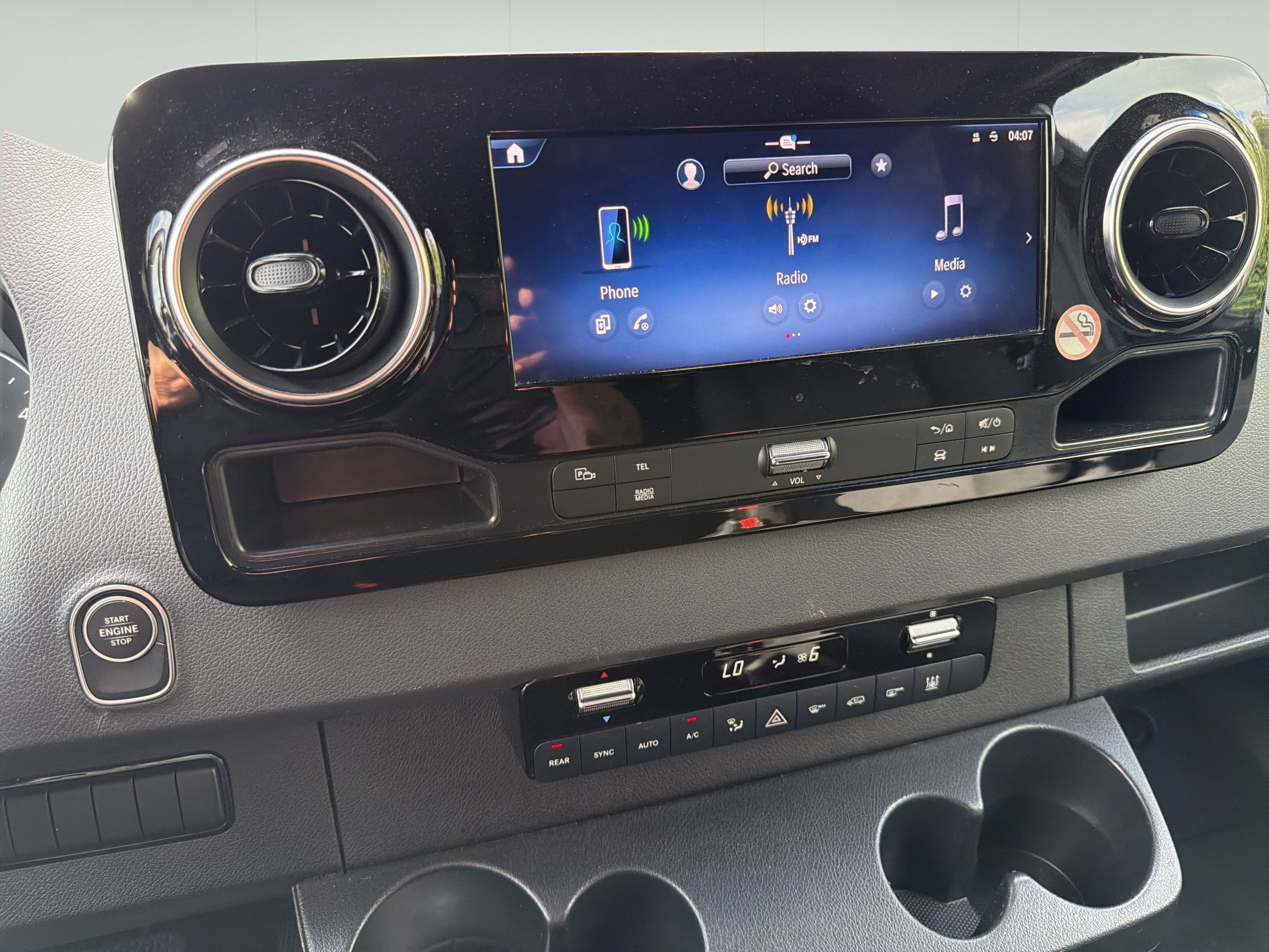 2025 Mercedes-Benz Sprinter Passenger Van Passenger 170 WB