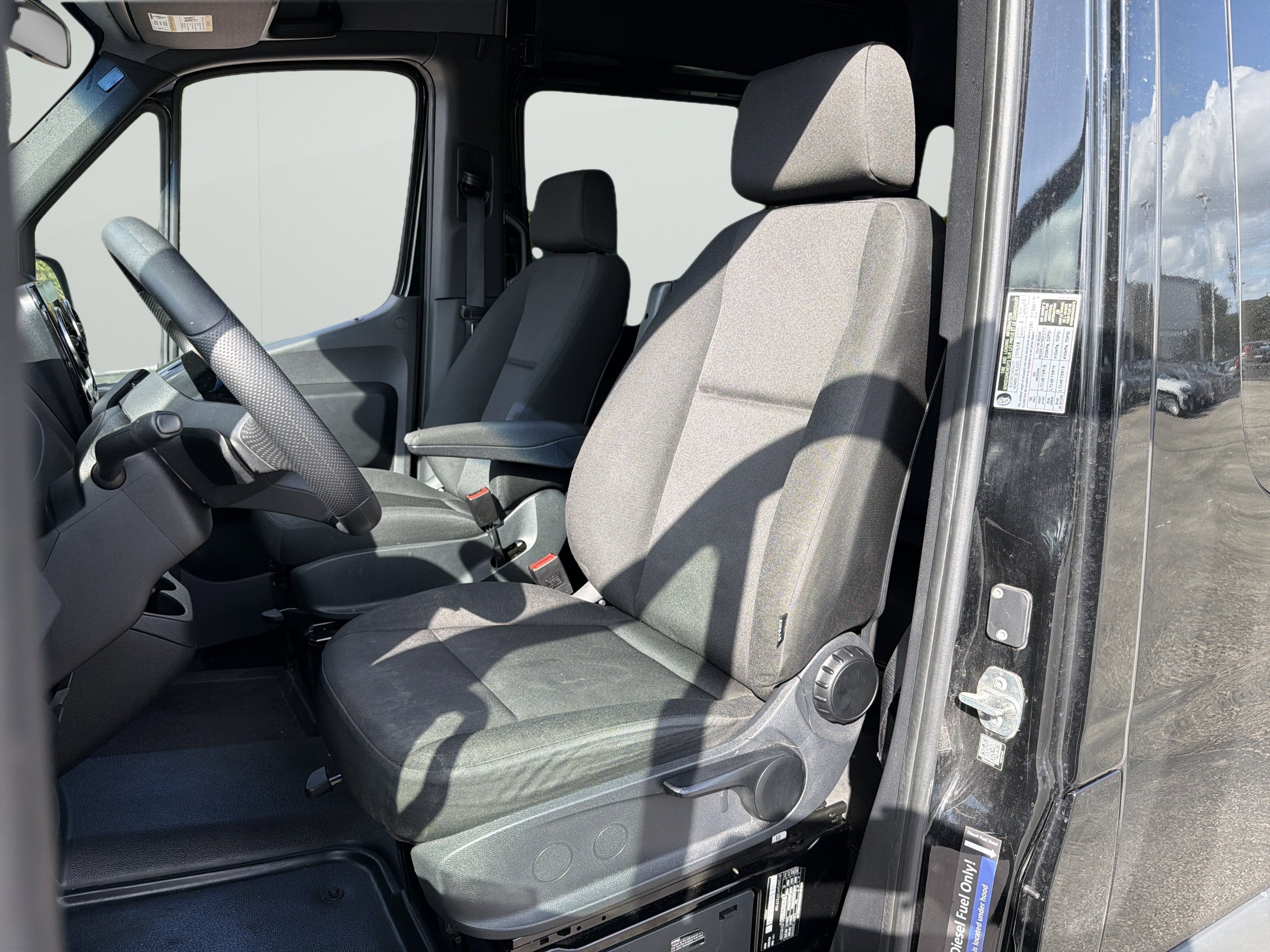 2025 Mercedes-Benz Sprinter Passenger Van Passenger 170 WB