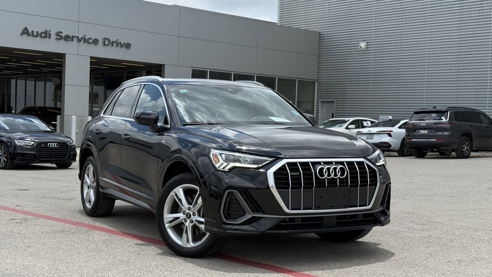2024 Audi Q3 S line Premium