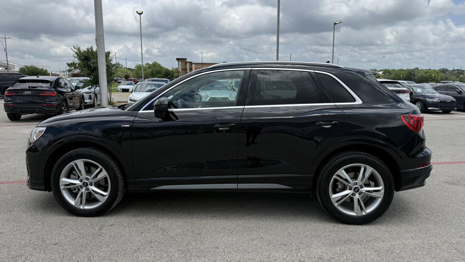 2024 Audi Q3 S line Premium