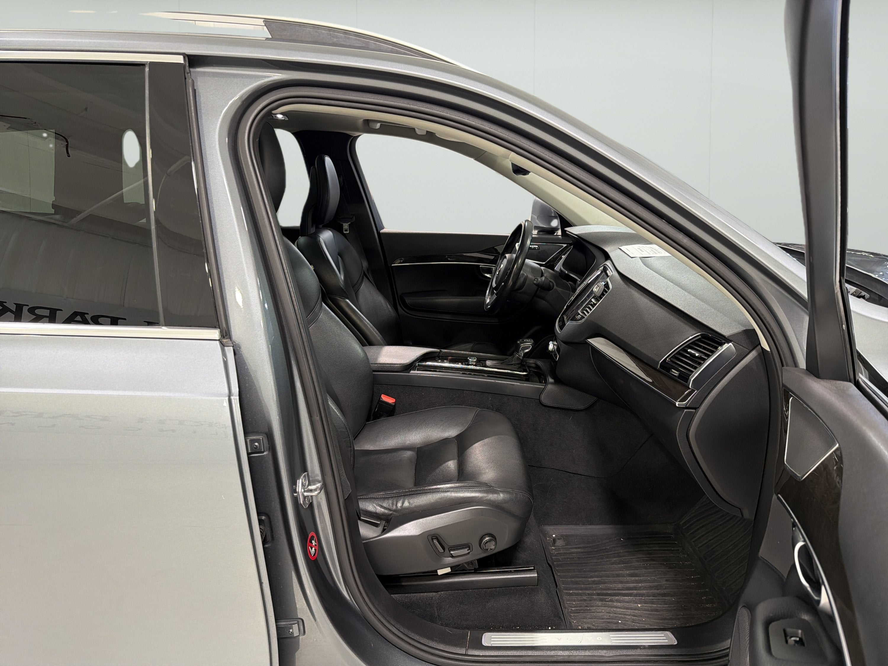 2018 Volvo XC90 Momentum