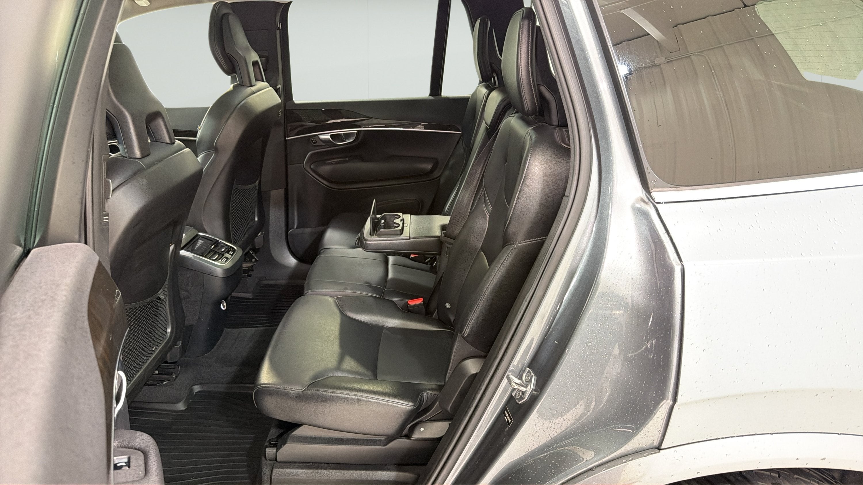 2018 Volvo XC90 Momentum