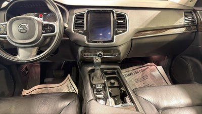 2018 Volvo XC90 Momentum