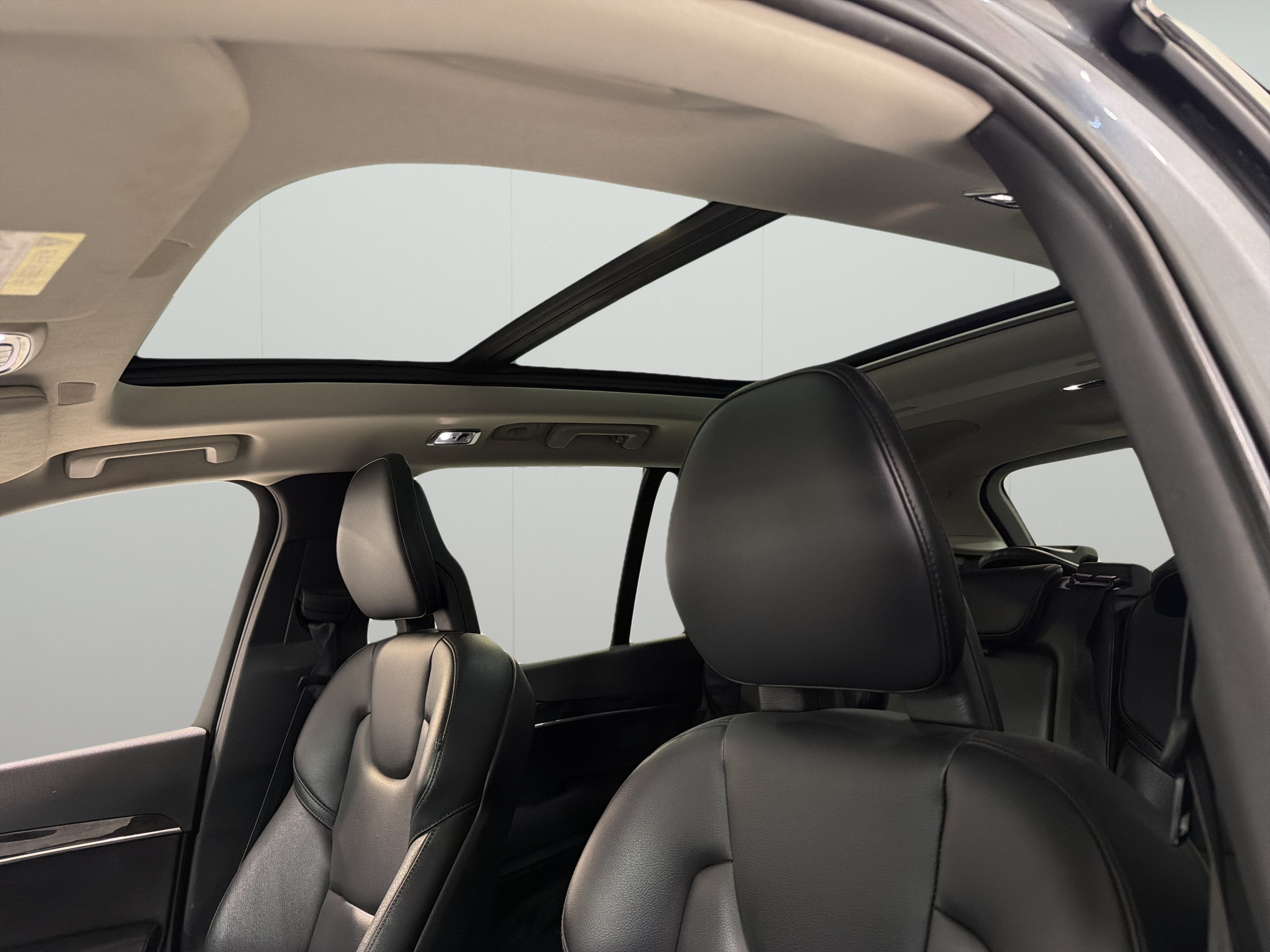 2018 Volvo XC90 Momentum