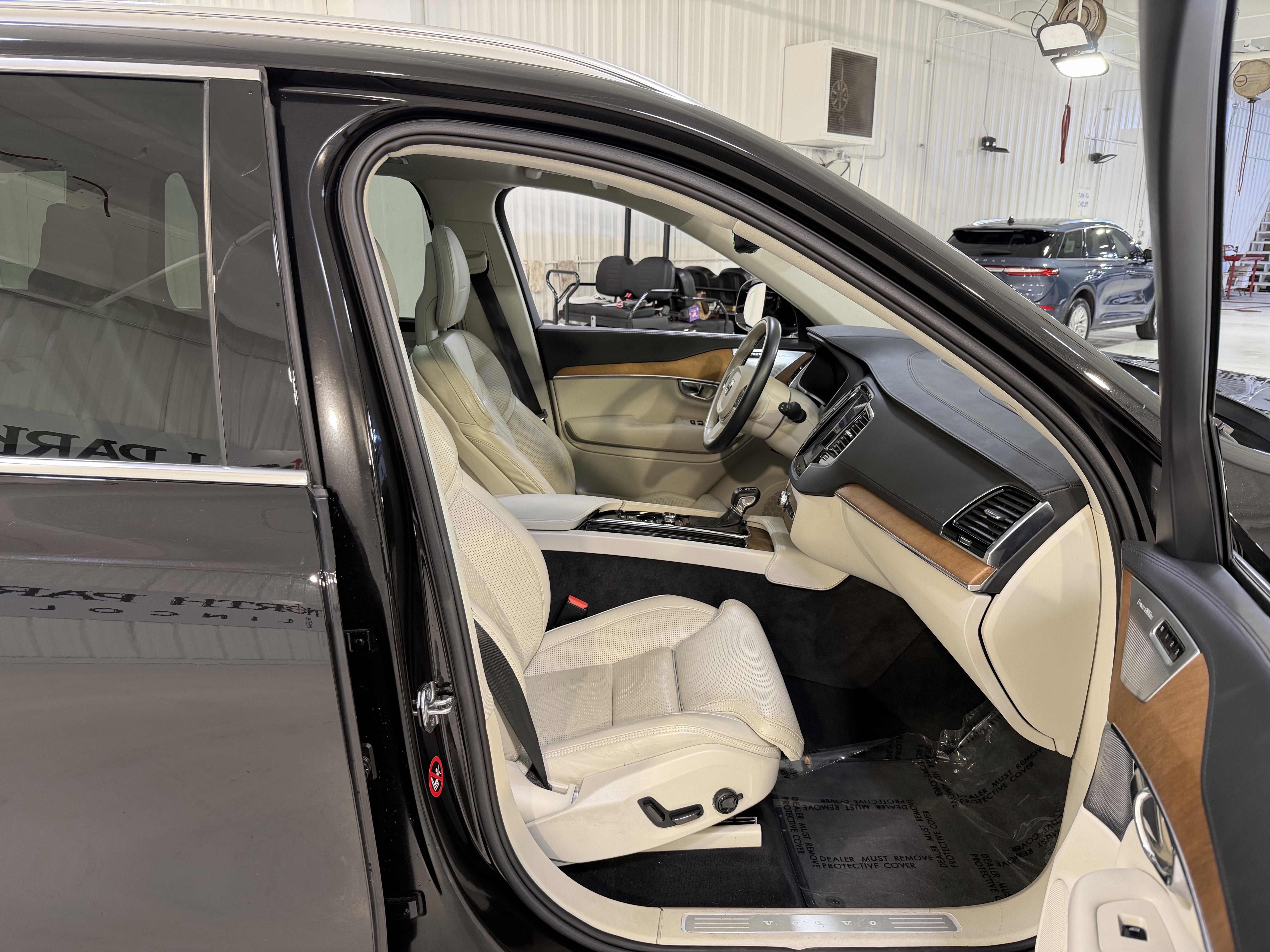 2016 Volvo XC90 T6 Inscription