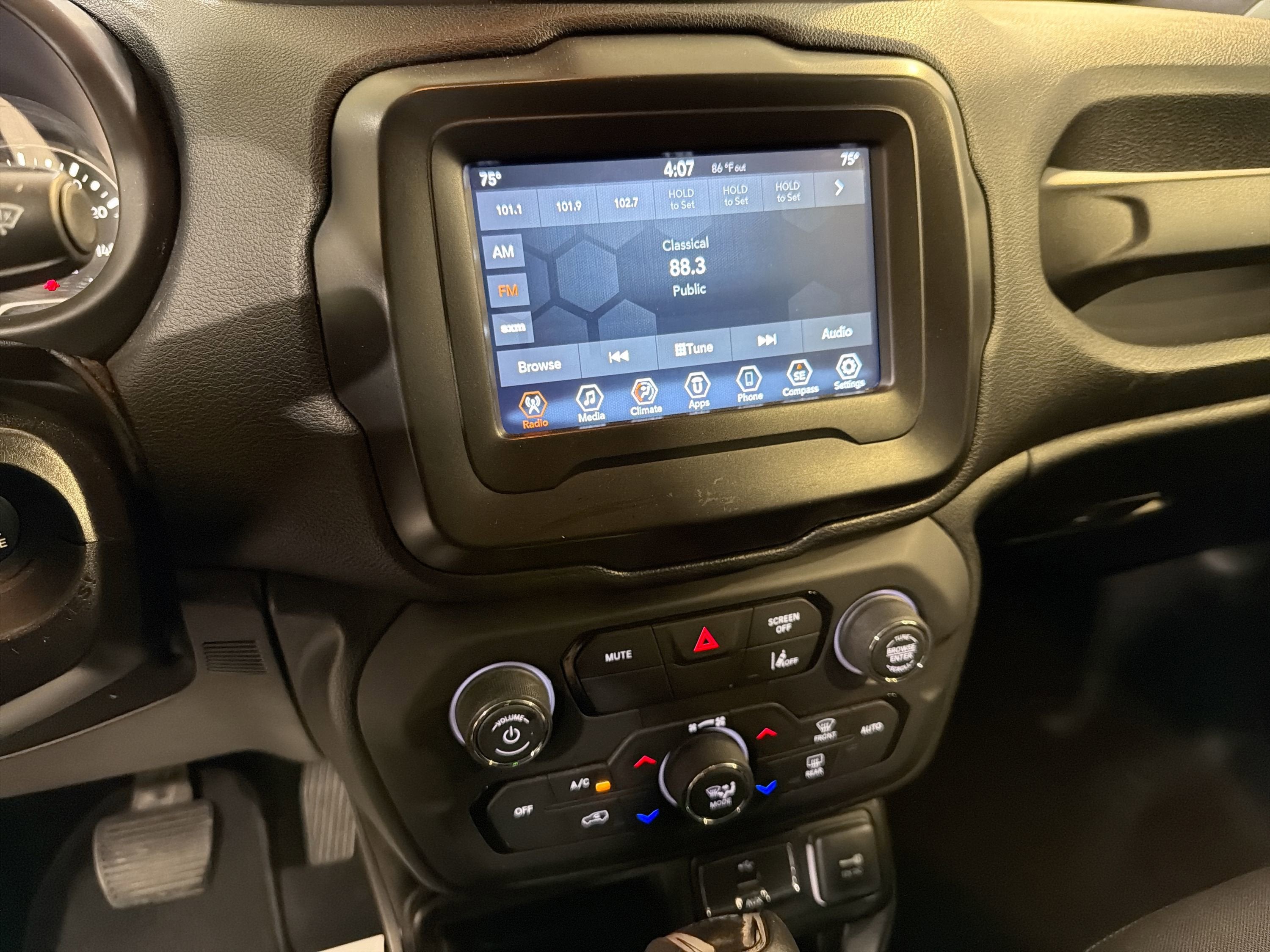 2021 Jeep Renegade Jeepster