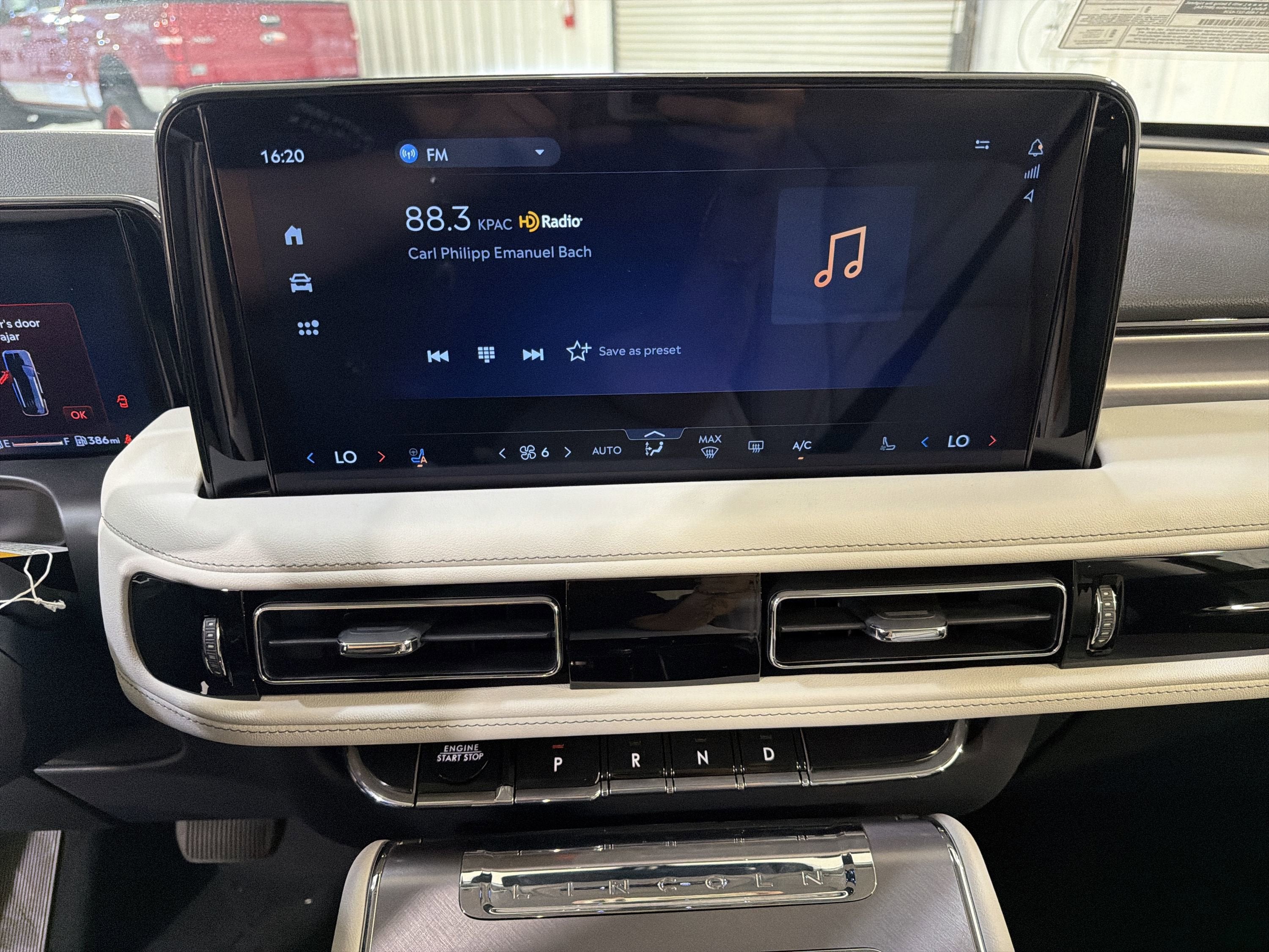 2026 Lincoln Aviator Premiere