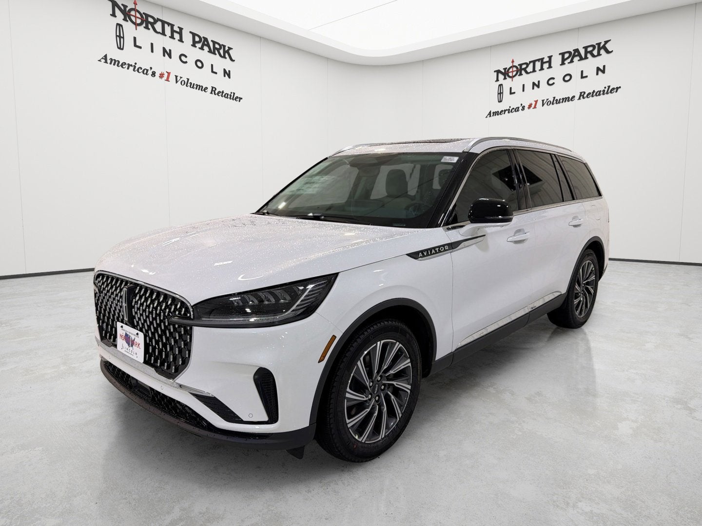 2026 Lincoln Aviator Premiere RWD's photo