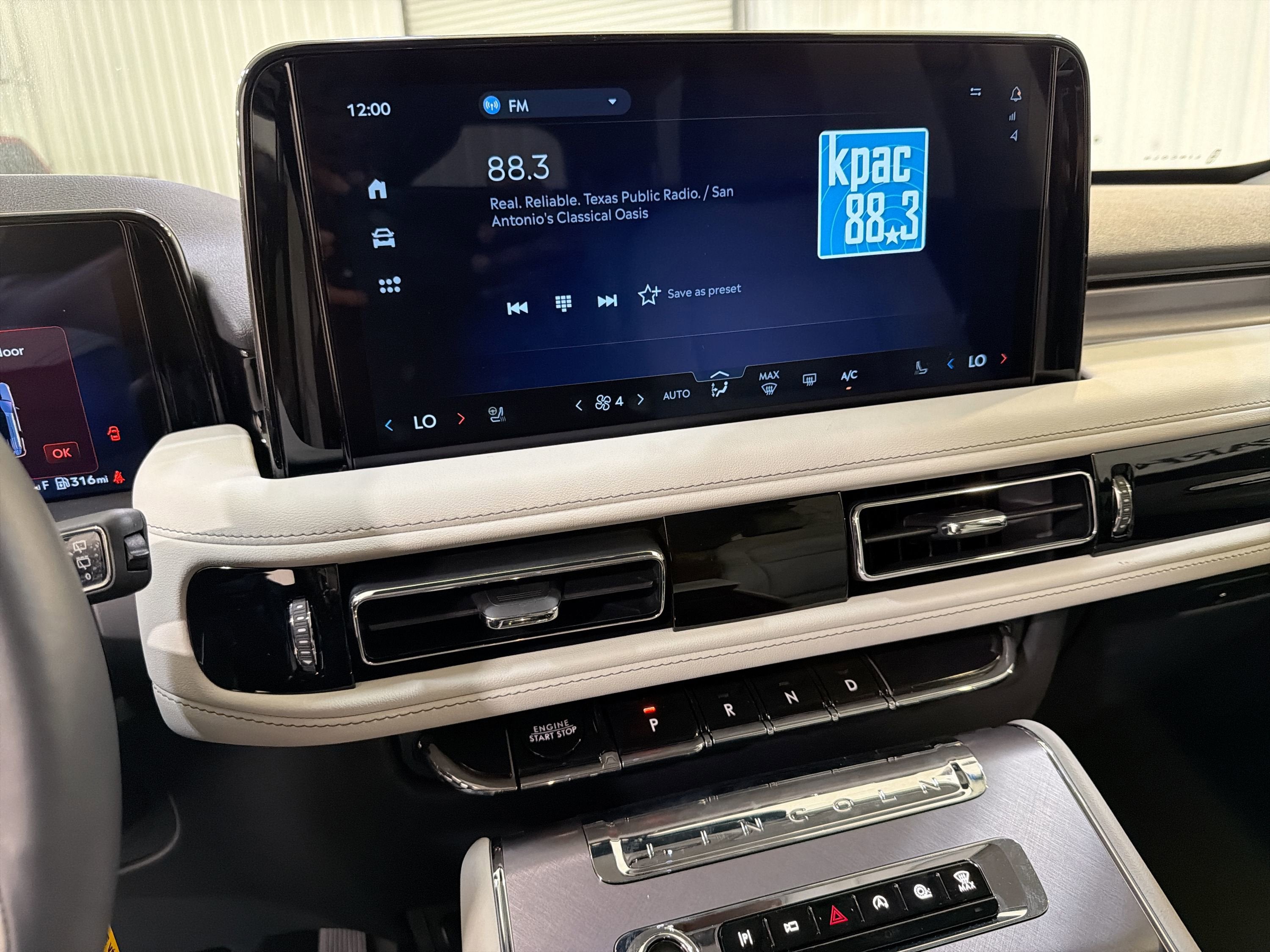 2026 Lincoln Aviator Premiere