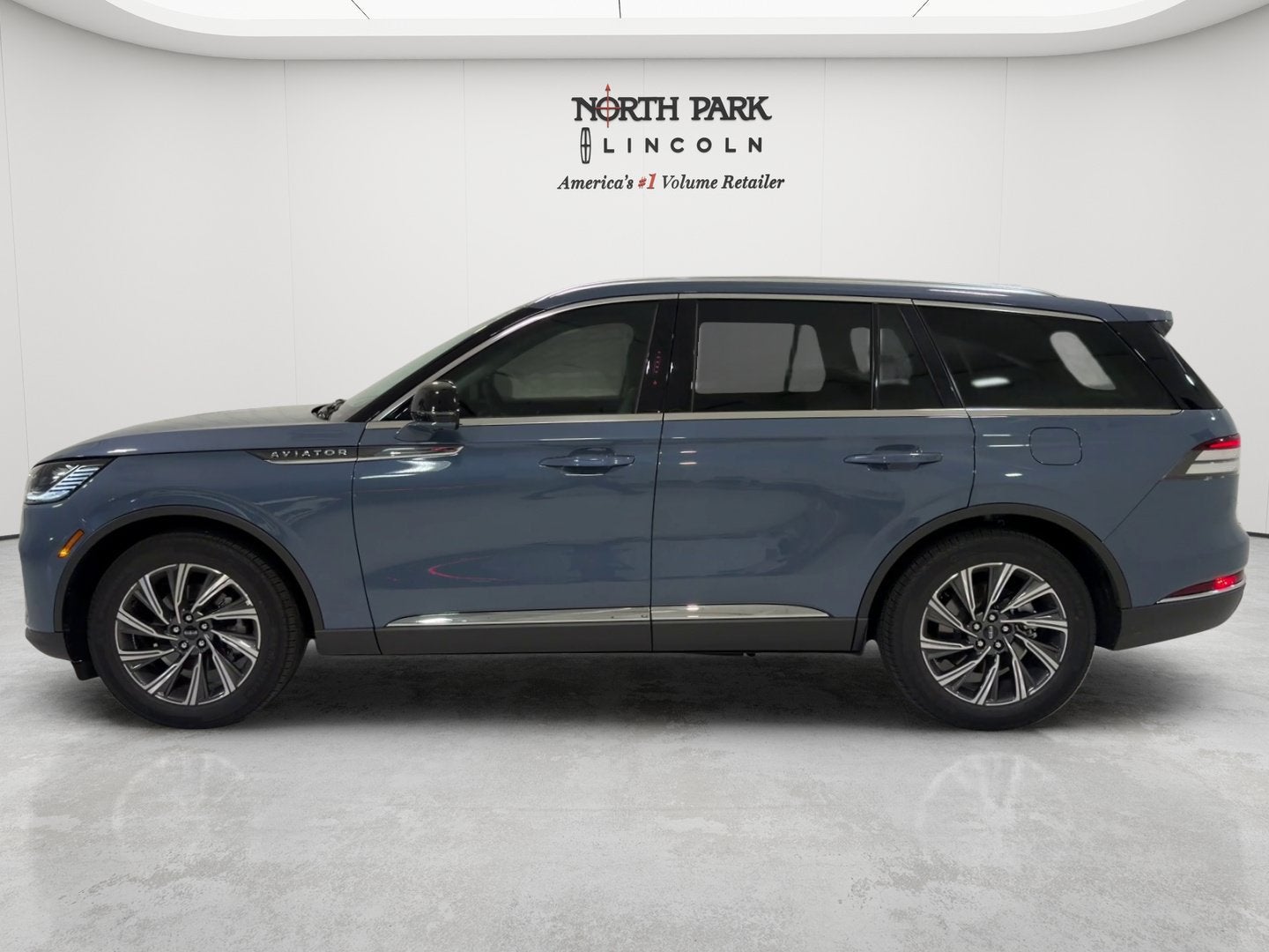 2027 Lincoln Aviator Premiere