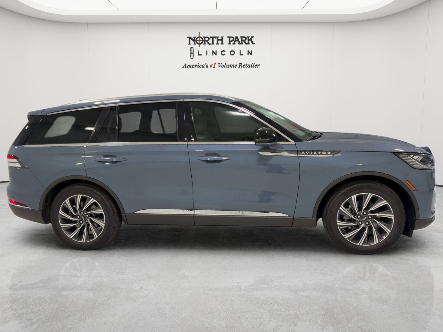 2027 Lincoln Aviator Premiere