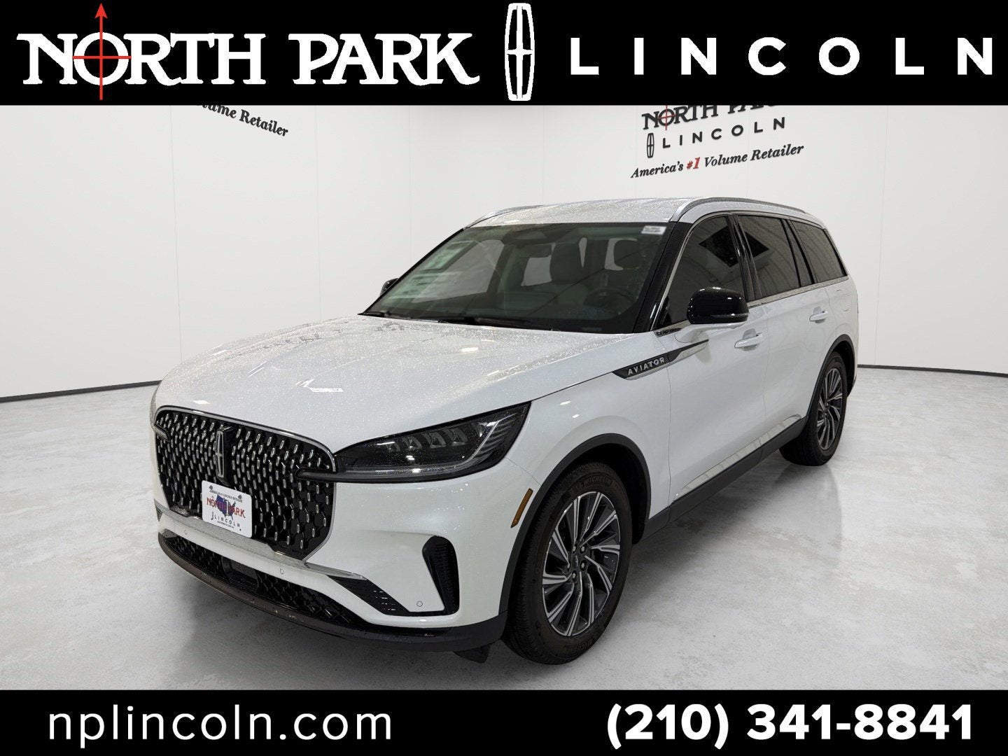 2026 Lincoln Aviator Premiere RWD's photo