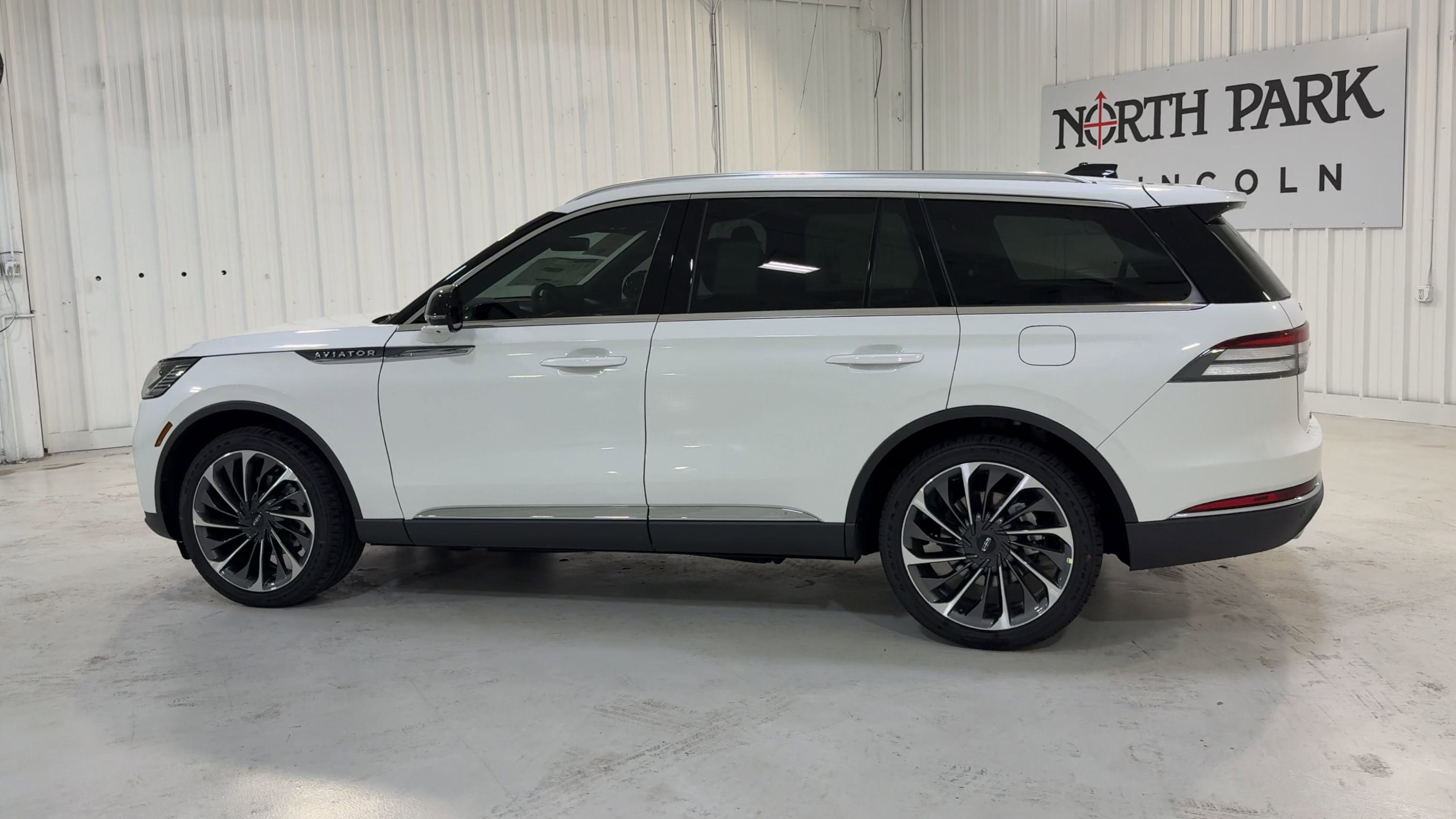 2025 Lincoln Aviator Reserve