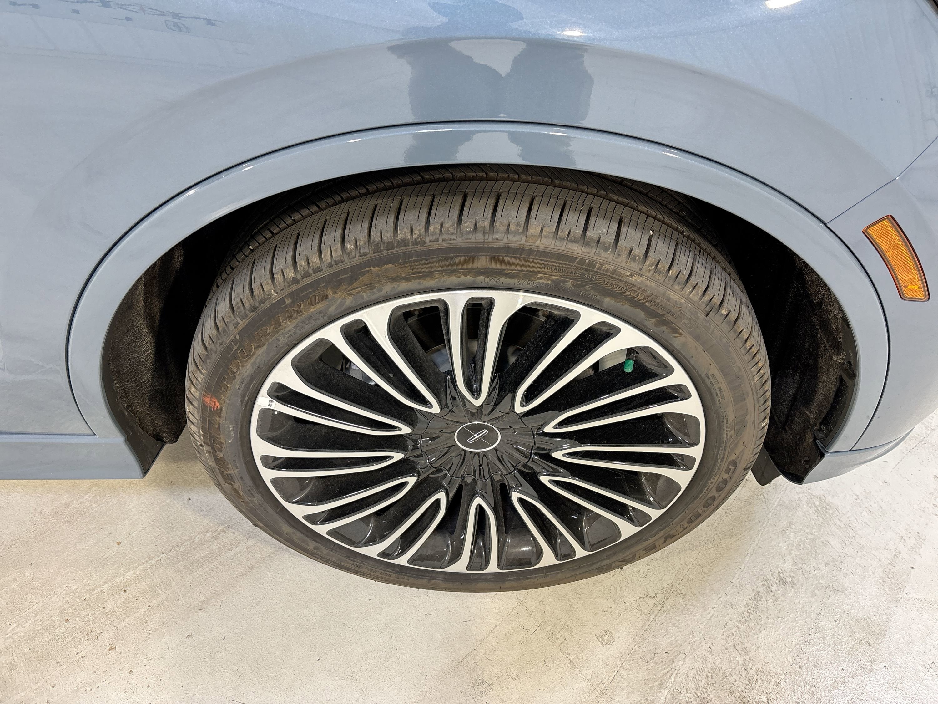 2025 Lincoln Aviator Black Label