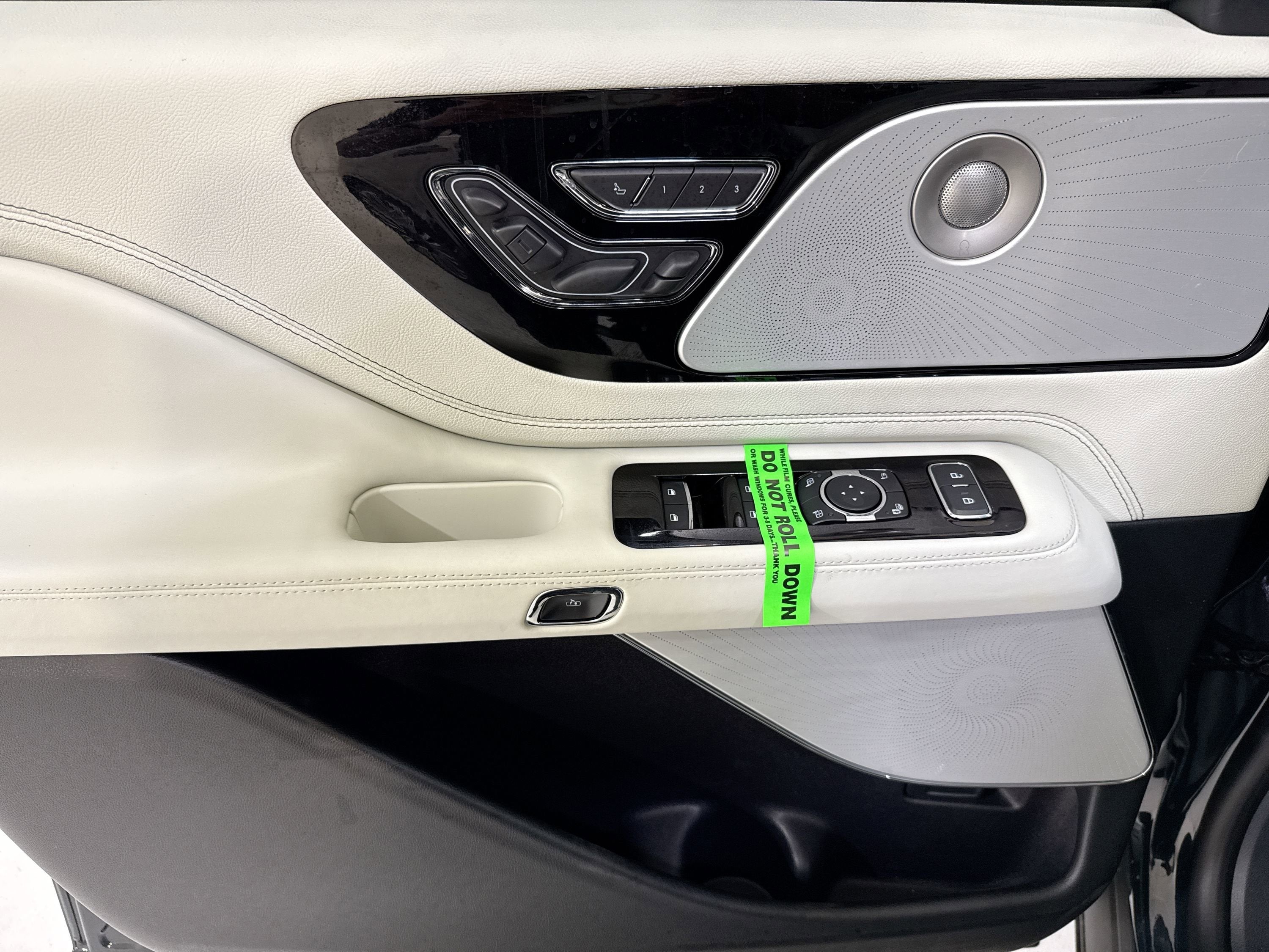 2025 Lincoln Aviator Black Label