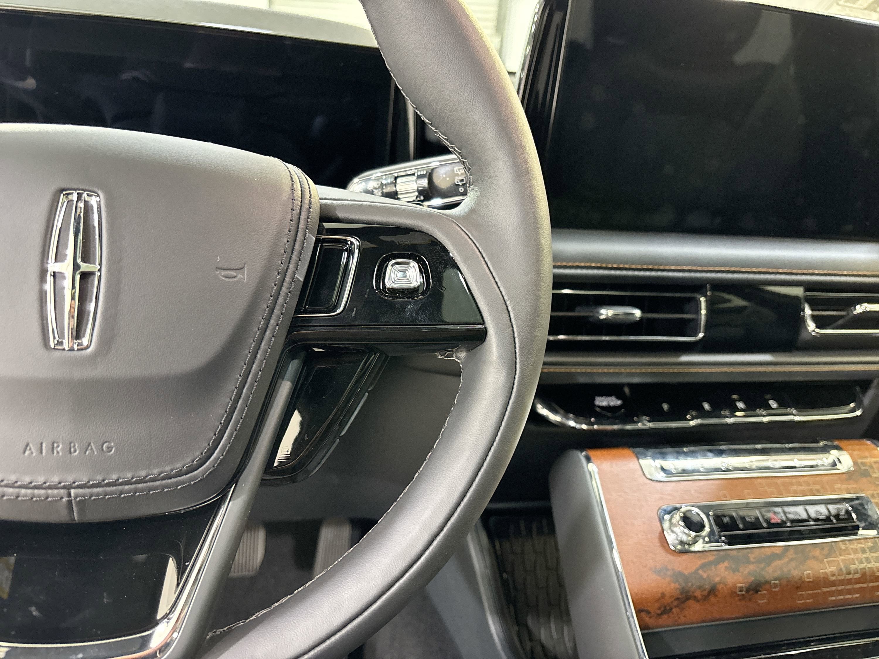 2025 Lincoln Aviator Black Label