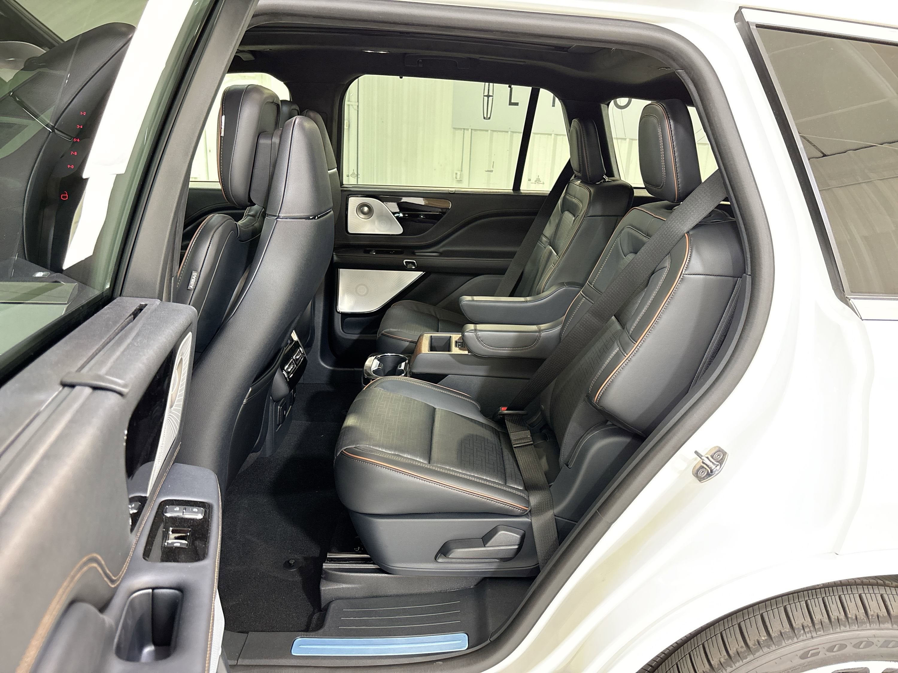 2025 Lincoln Aviator Black Label