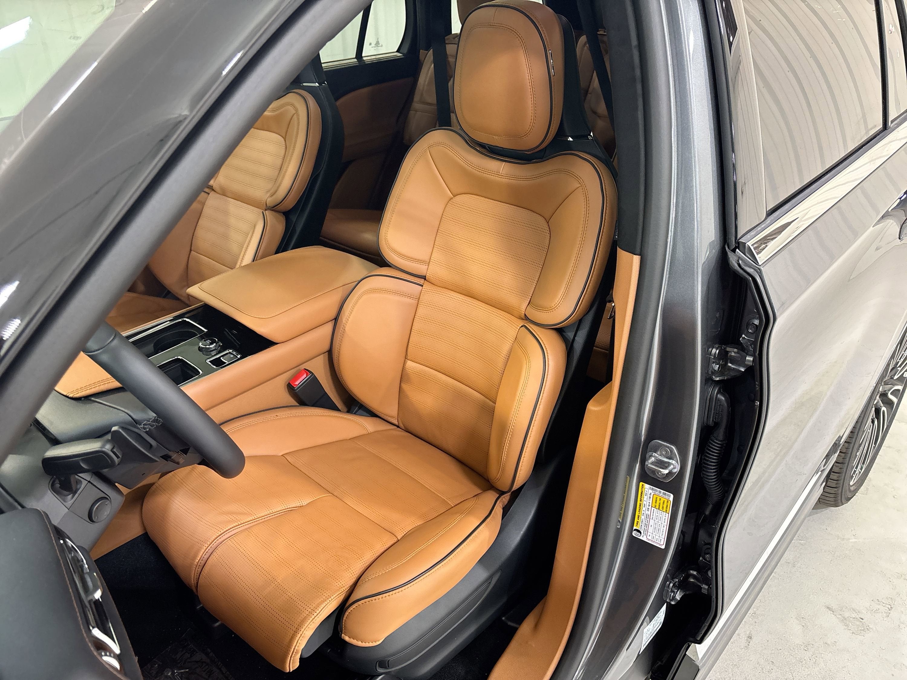 2025 Lincoln Aviator Black Label