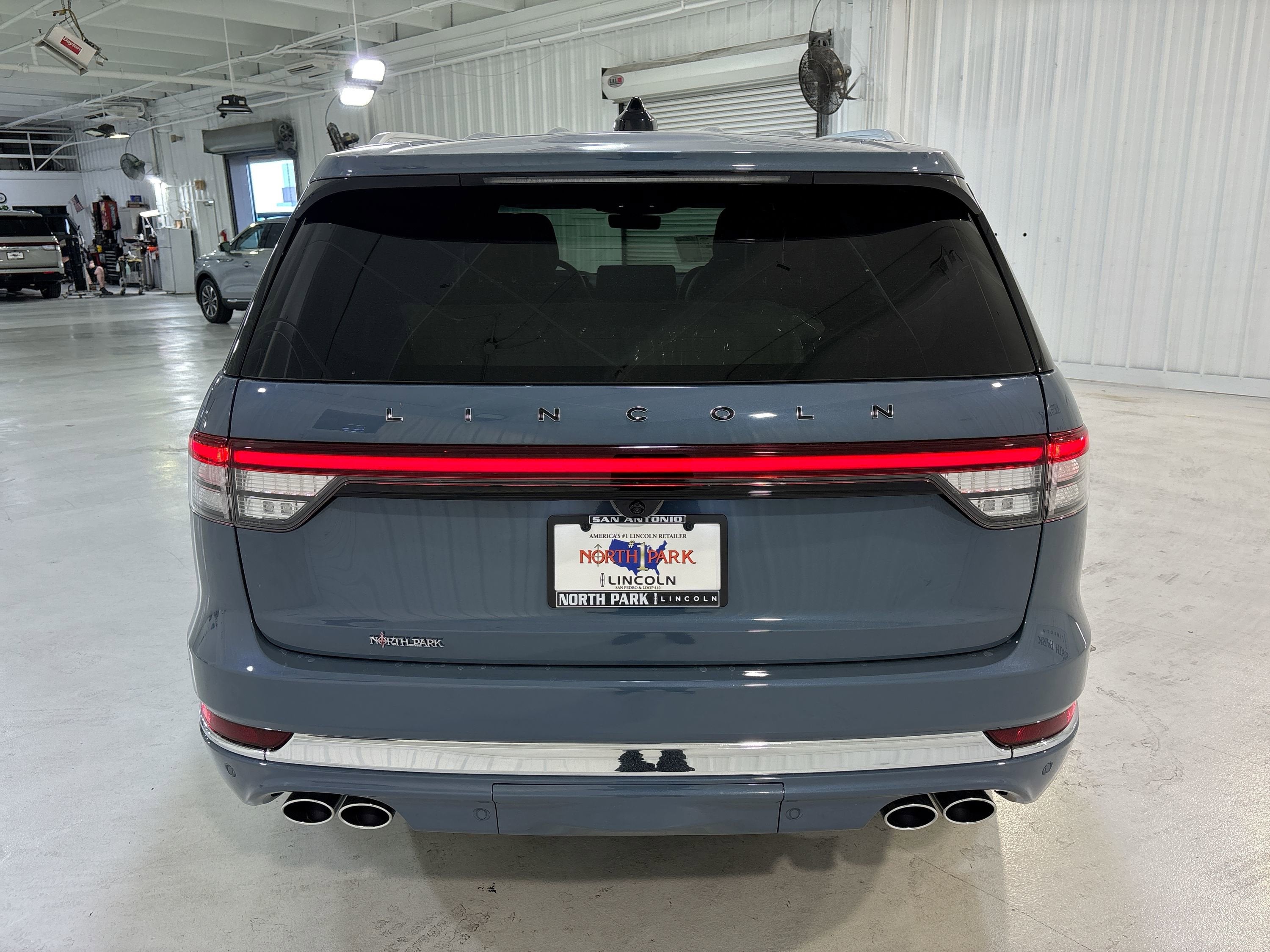 2025 Lincoln Aviator Black Label