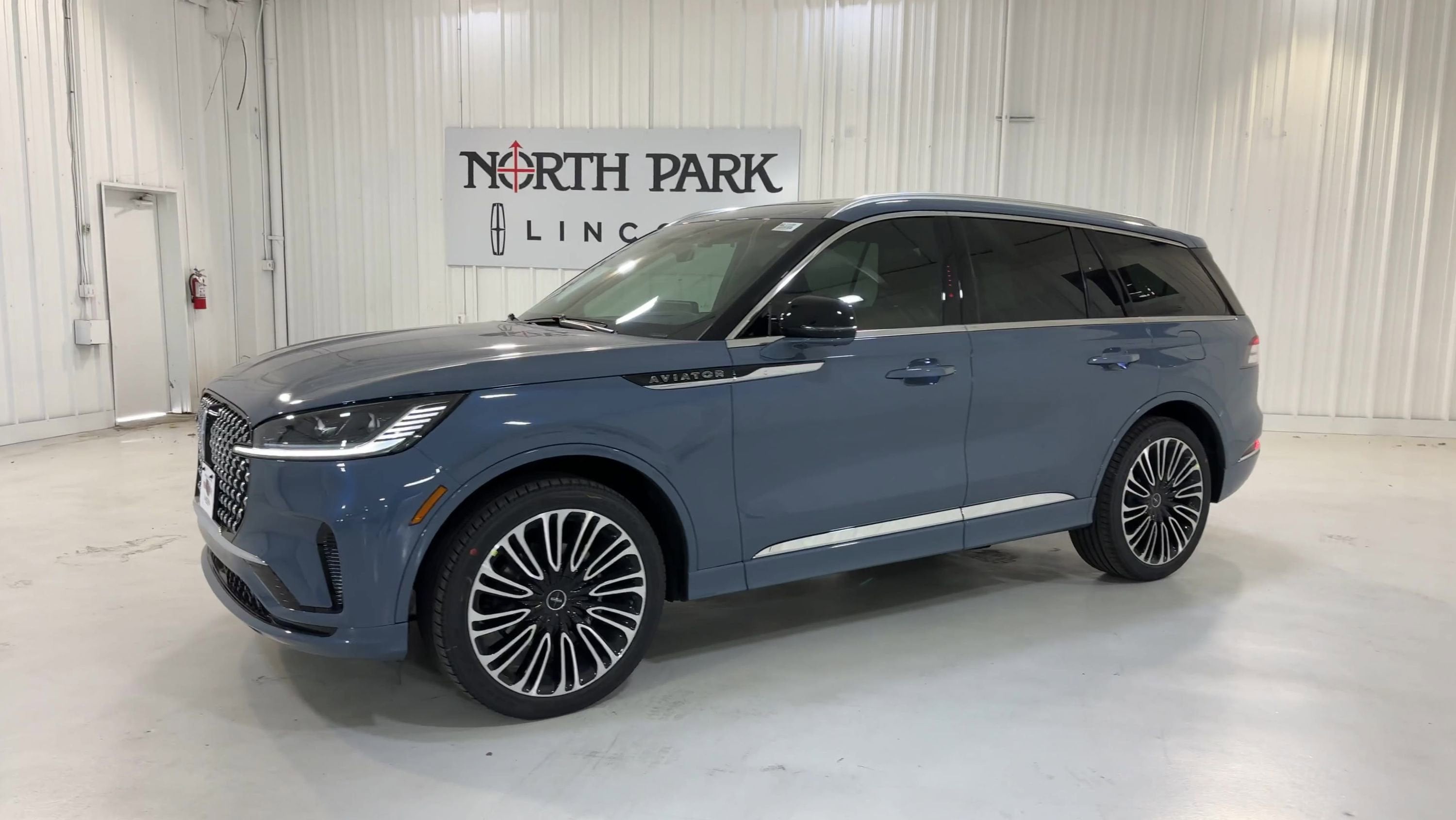 2025 Lincoln Aviator Black Label