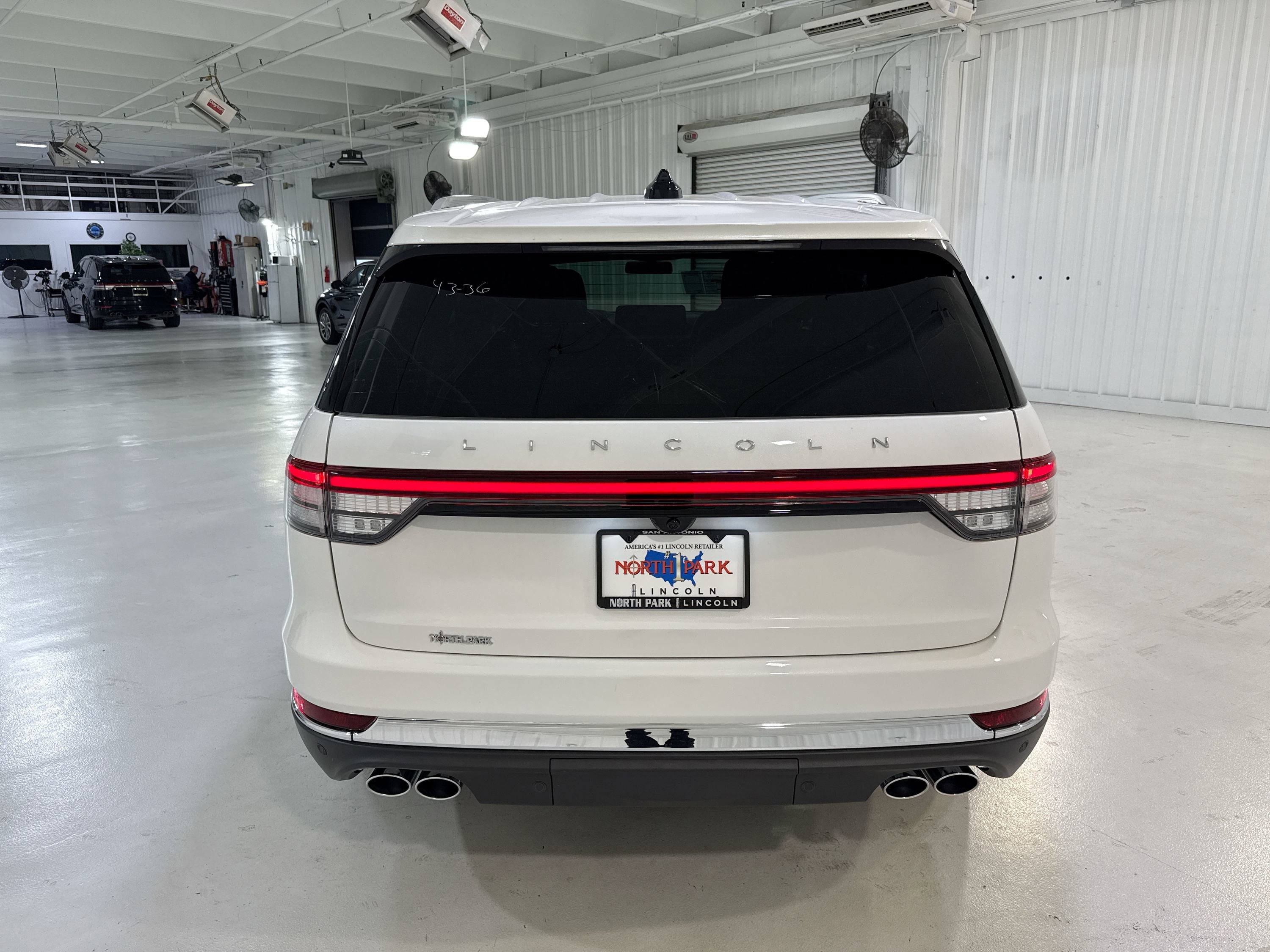 2025 Lincoln Aviator Black Label