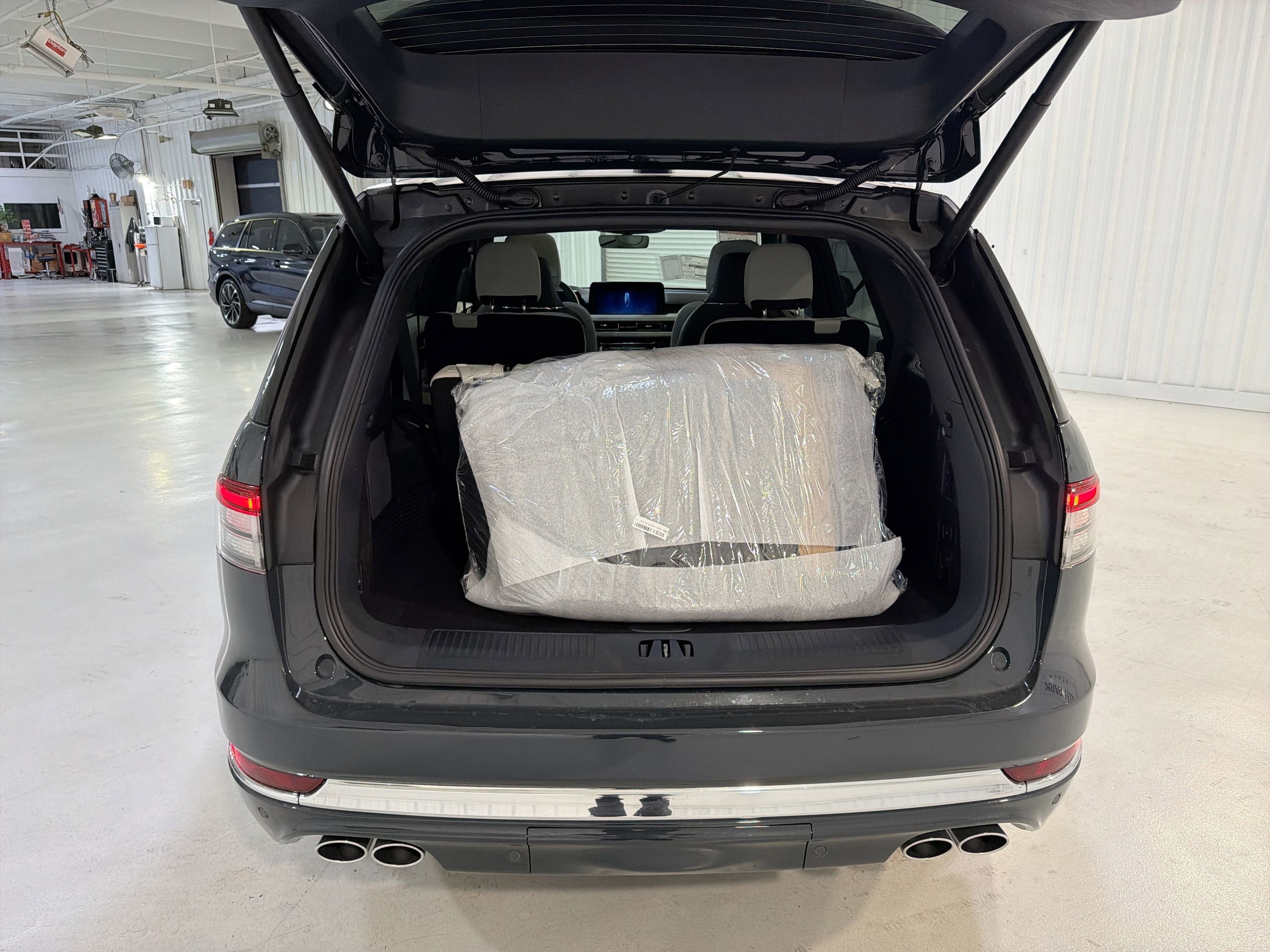 2025 Lincoln Aviator Black Label