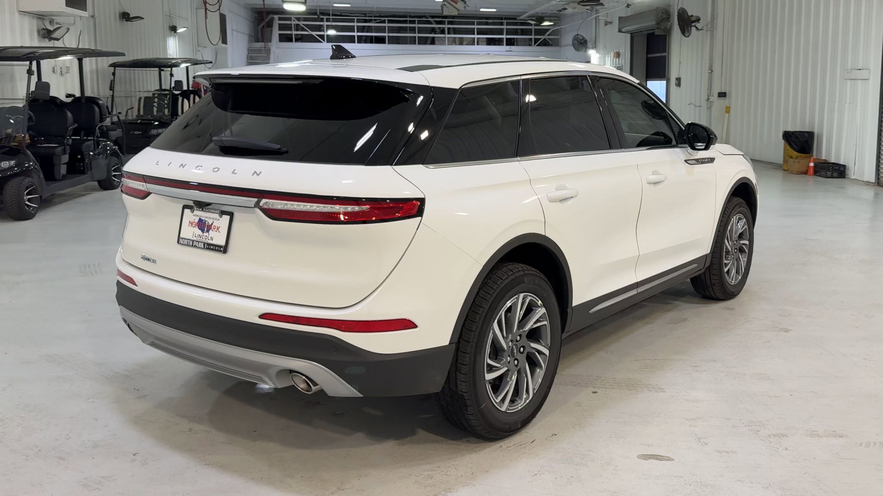 2026 Lincoln Corsair Premiere