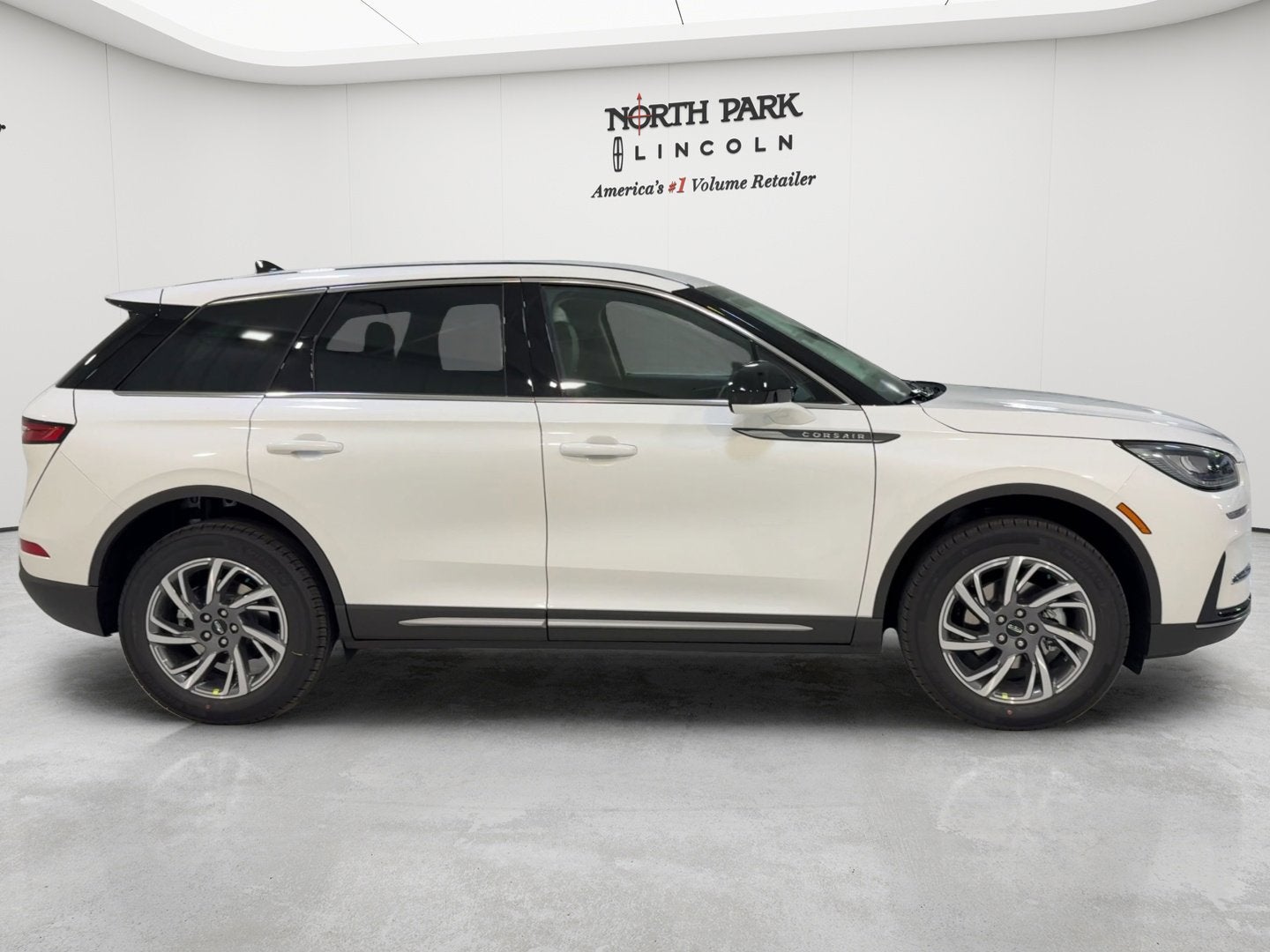 2026 Lincoln Corsair Premiere