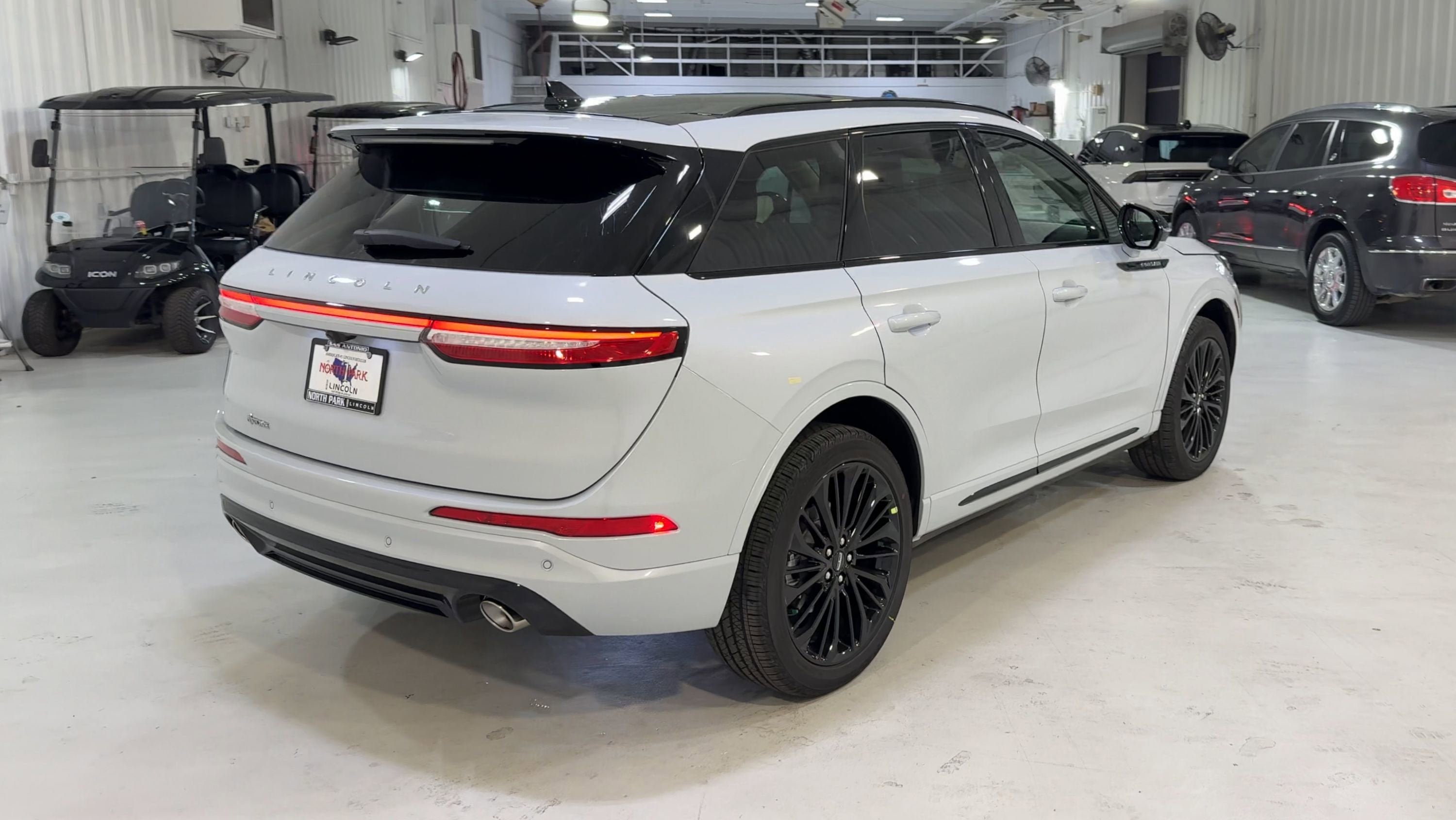 2026 Lincoln Corsair Premiere