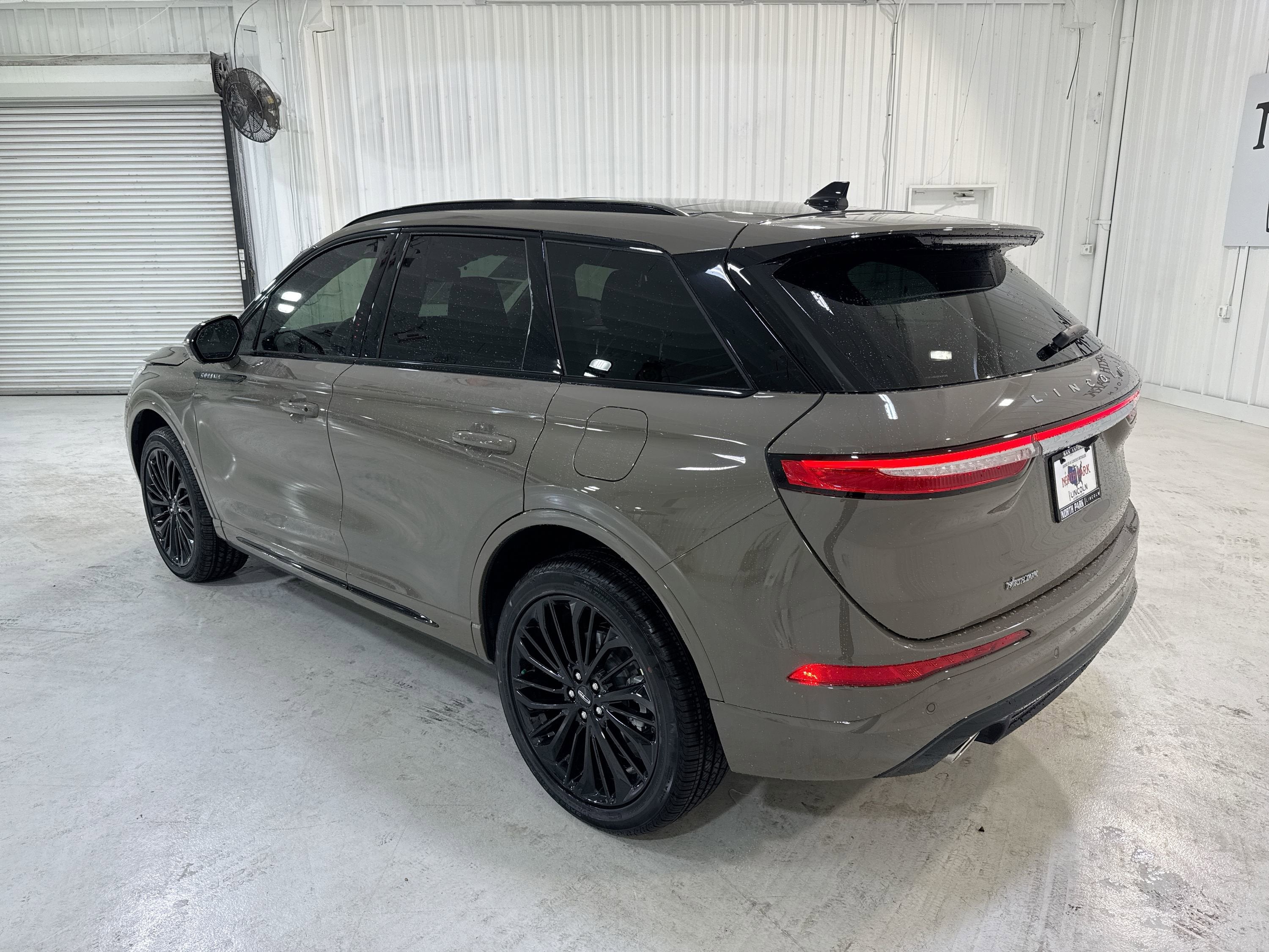 2025 Lincoln Corsair Reserve