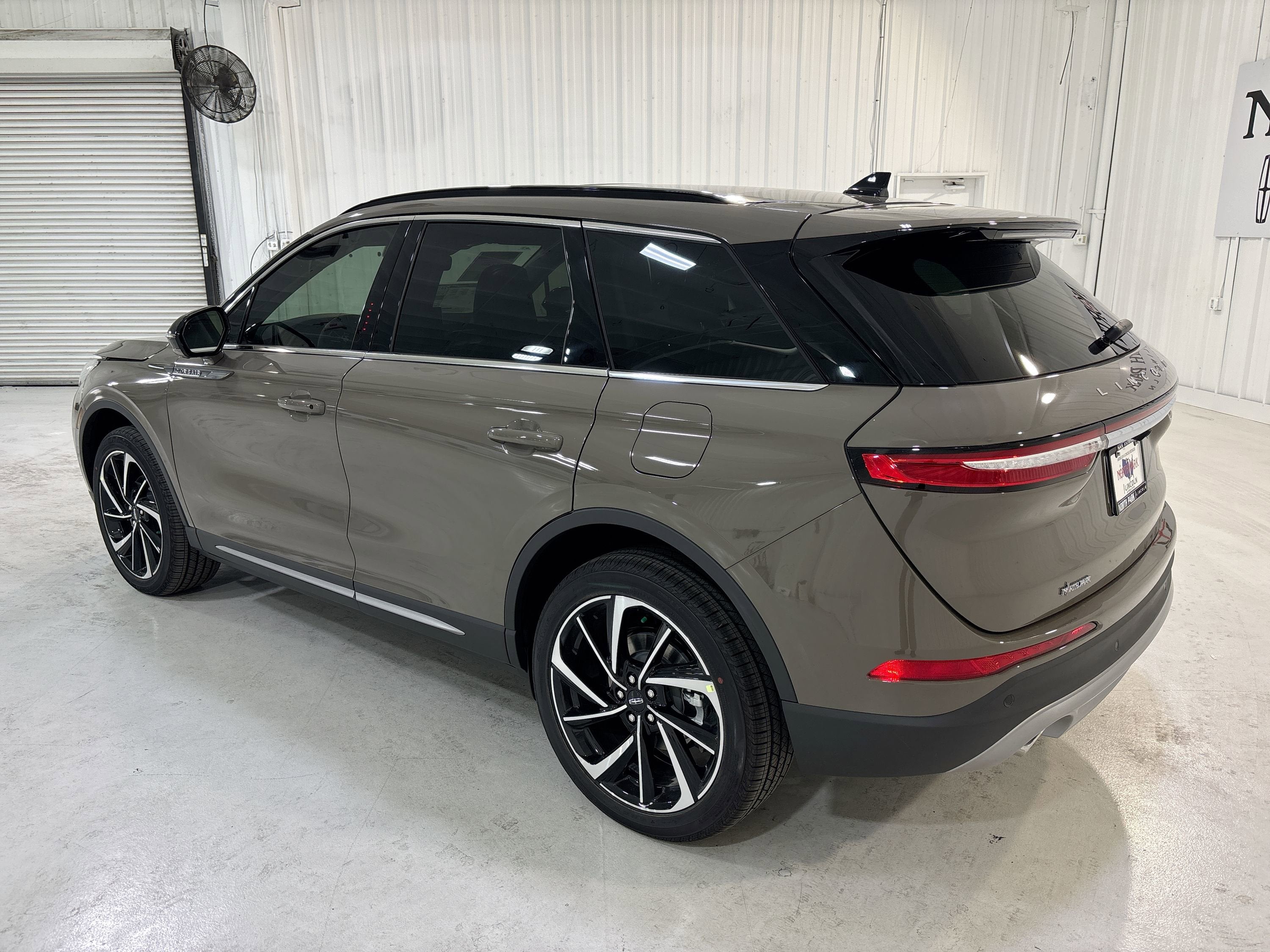 2025 Lincoln Corsair Reserve