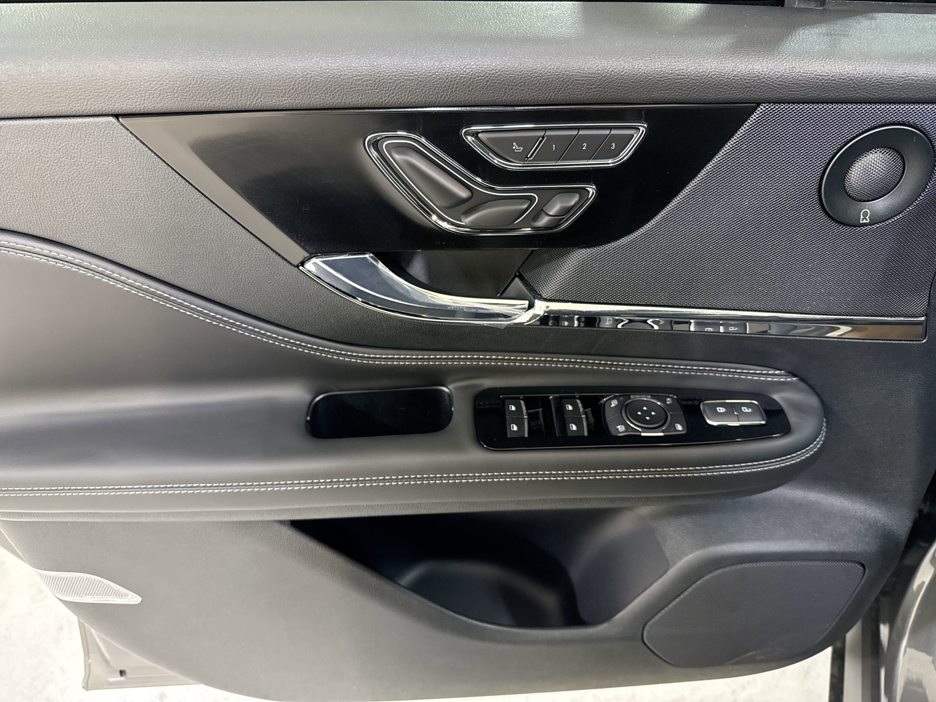 2025 Lincoln Corsair Reserve