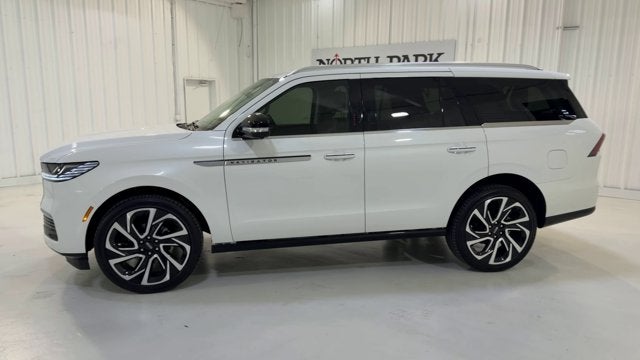 2026 Lincoln Navigator Reserve
