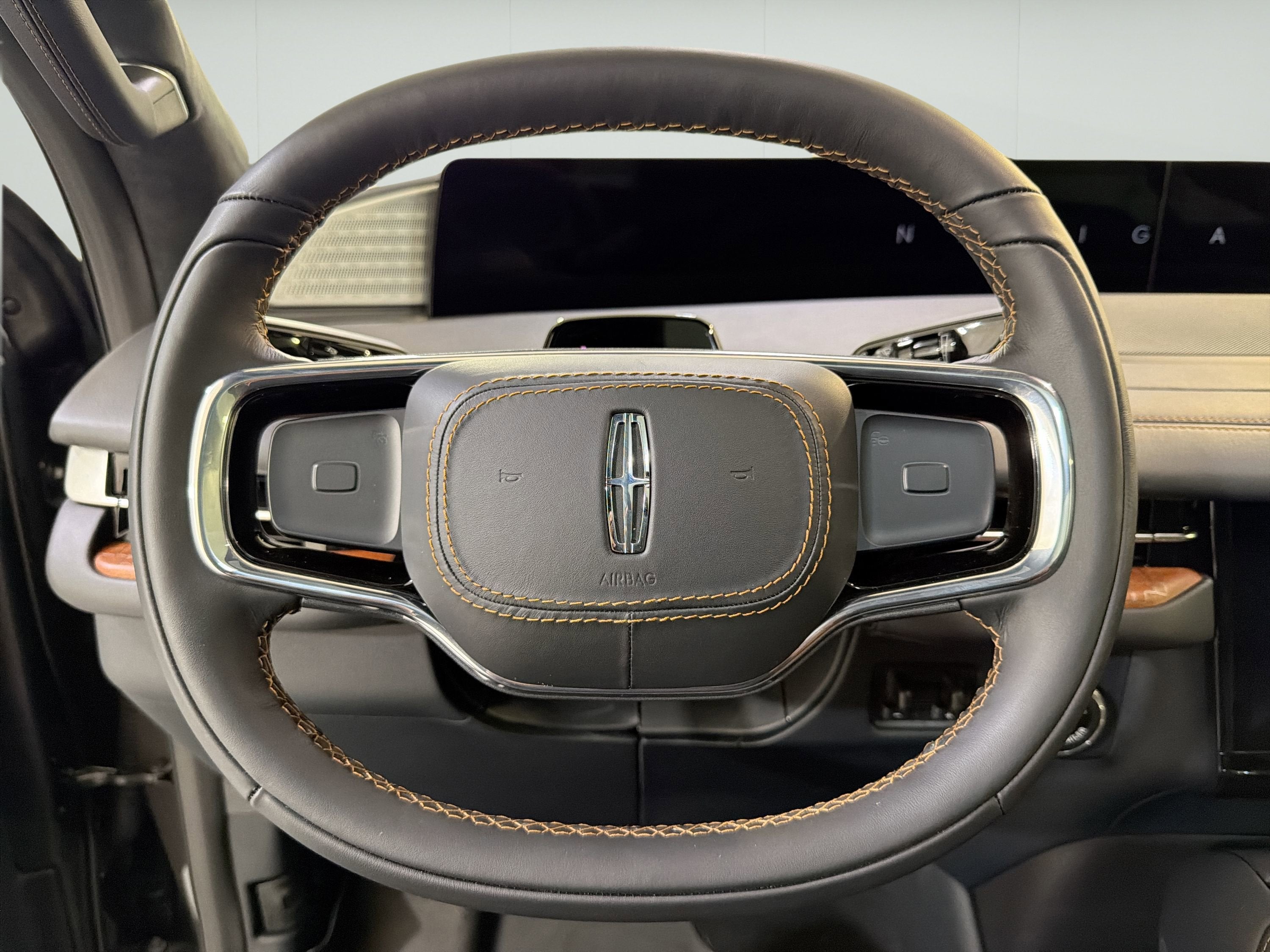 2025 Lincoln Navigator Black Label