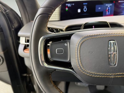 2025 Lincoln Navigator Black Label