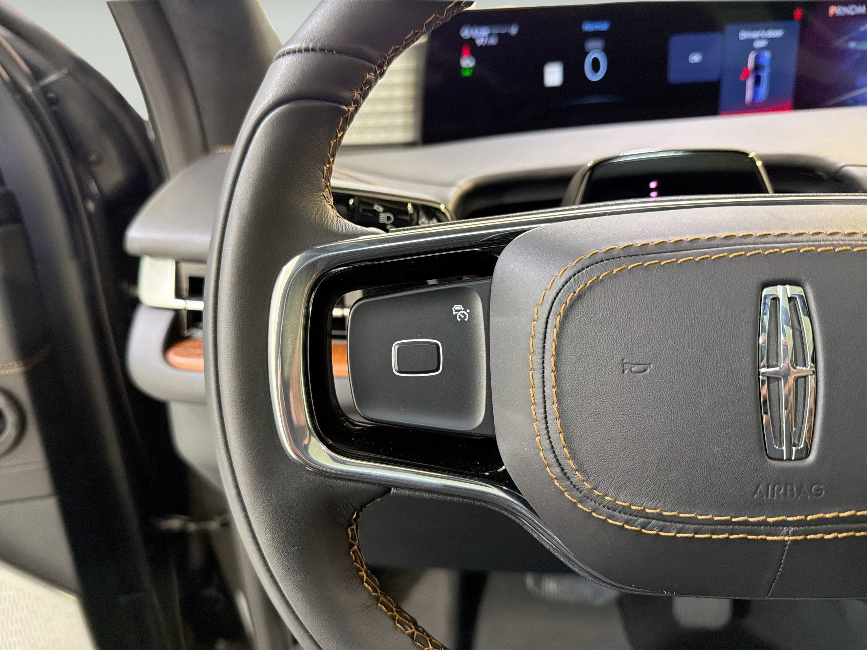 2025 Lincoln Navigator Black Label