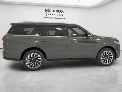 2025 Lincoln Navigator Black Label