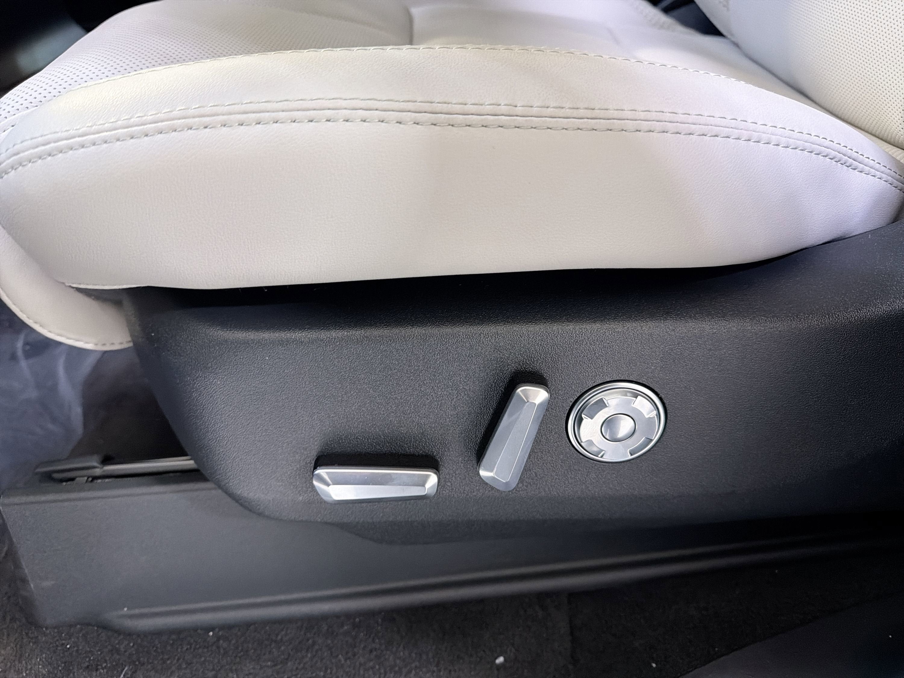 2026 Lincoln Navigator Premiere