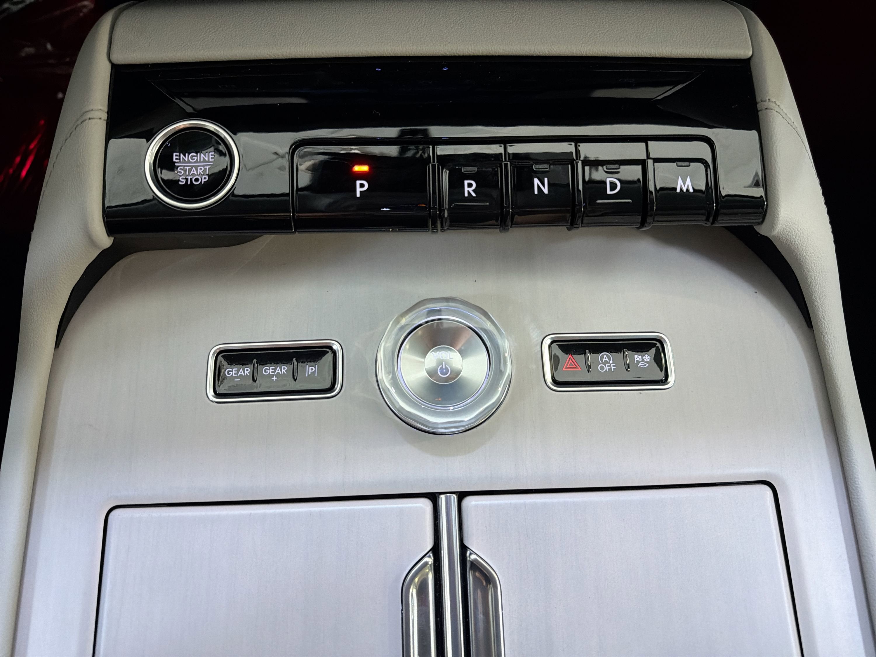 2026 Lincoln Navigator Premiere
