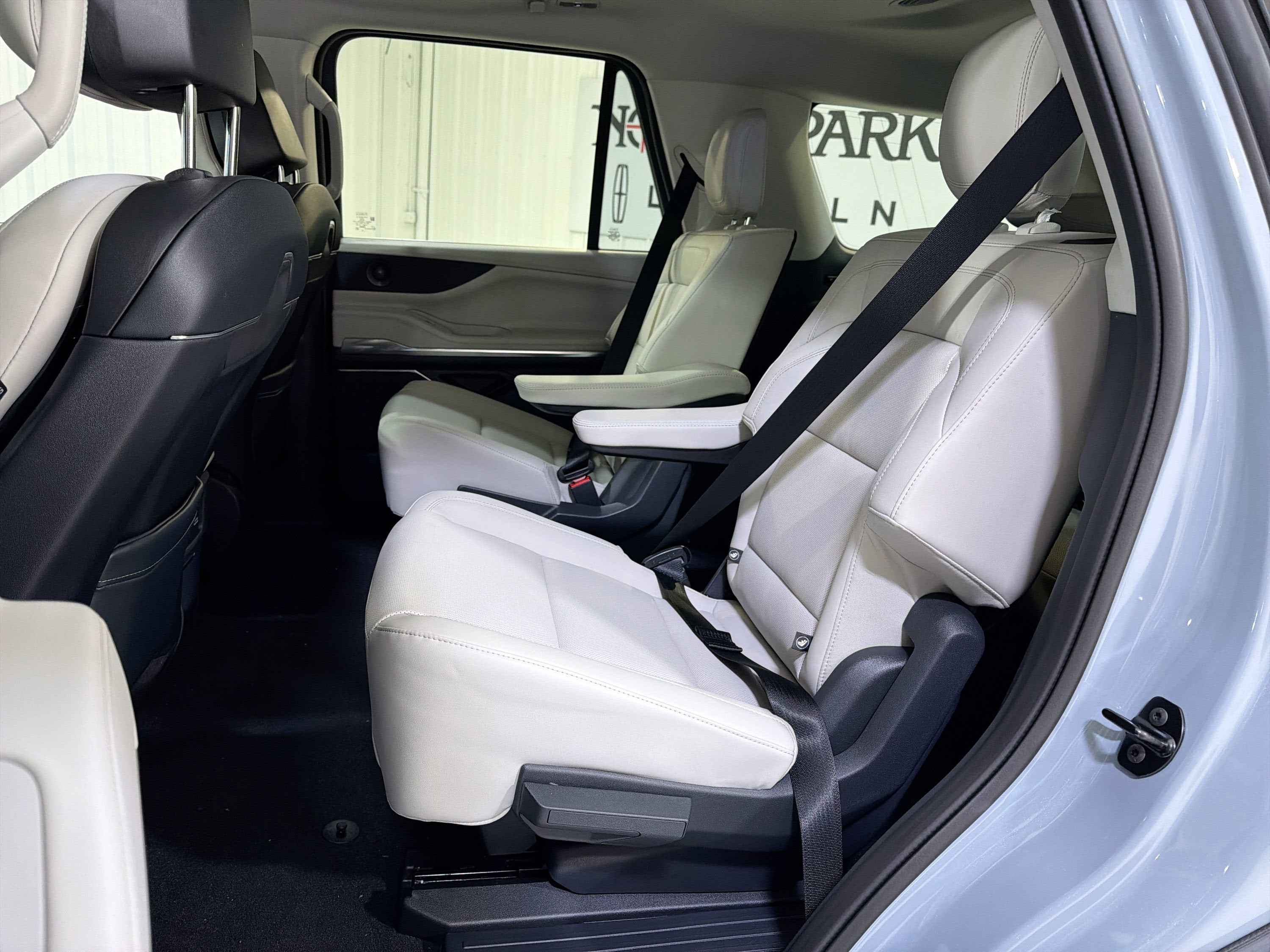 2026 Lincoln Navigator Premiere