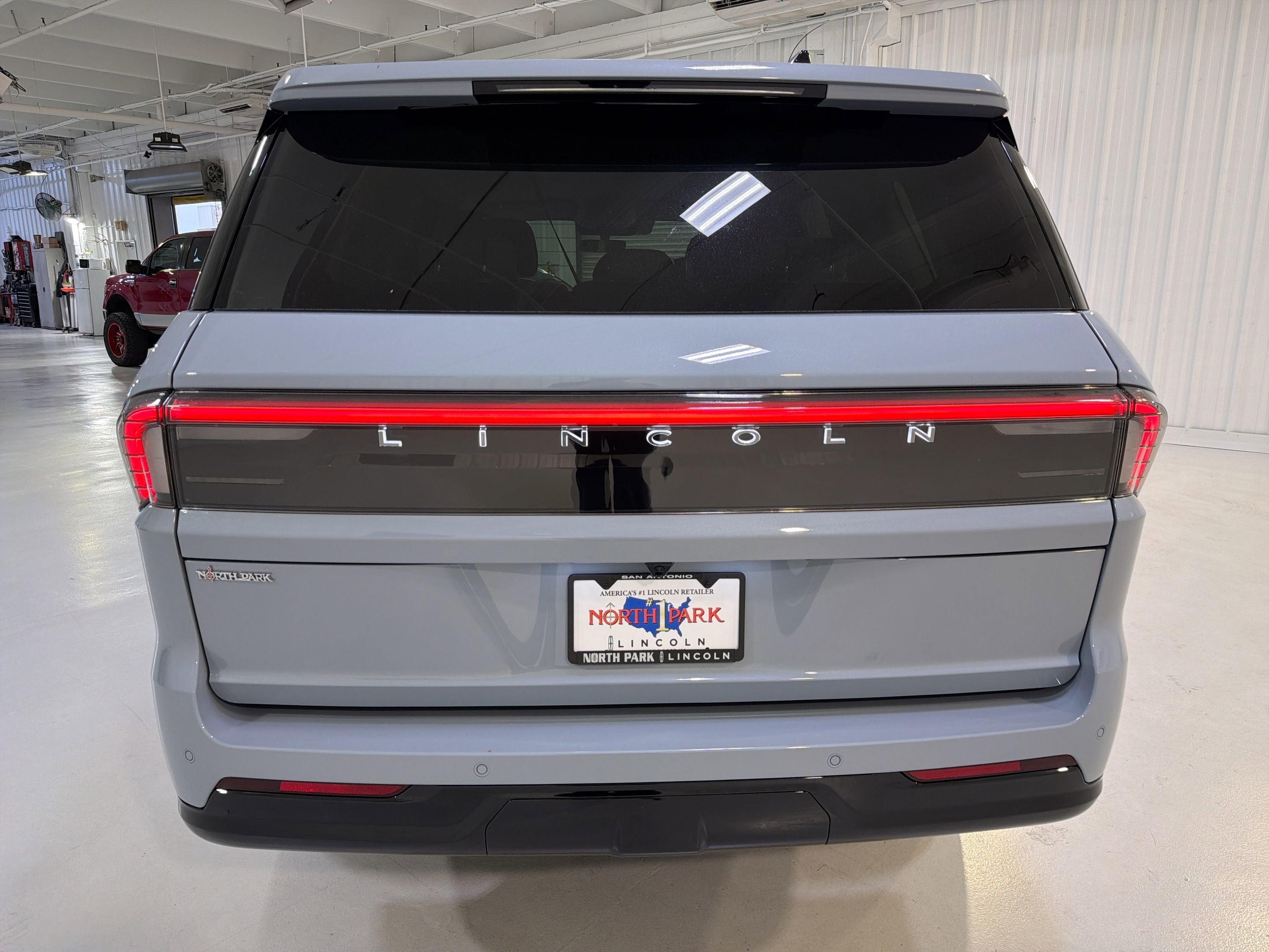 2026 Lincoln Navigator Premiere