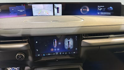 2026 Lincoln Navigator Premiere